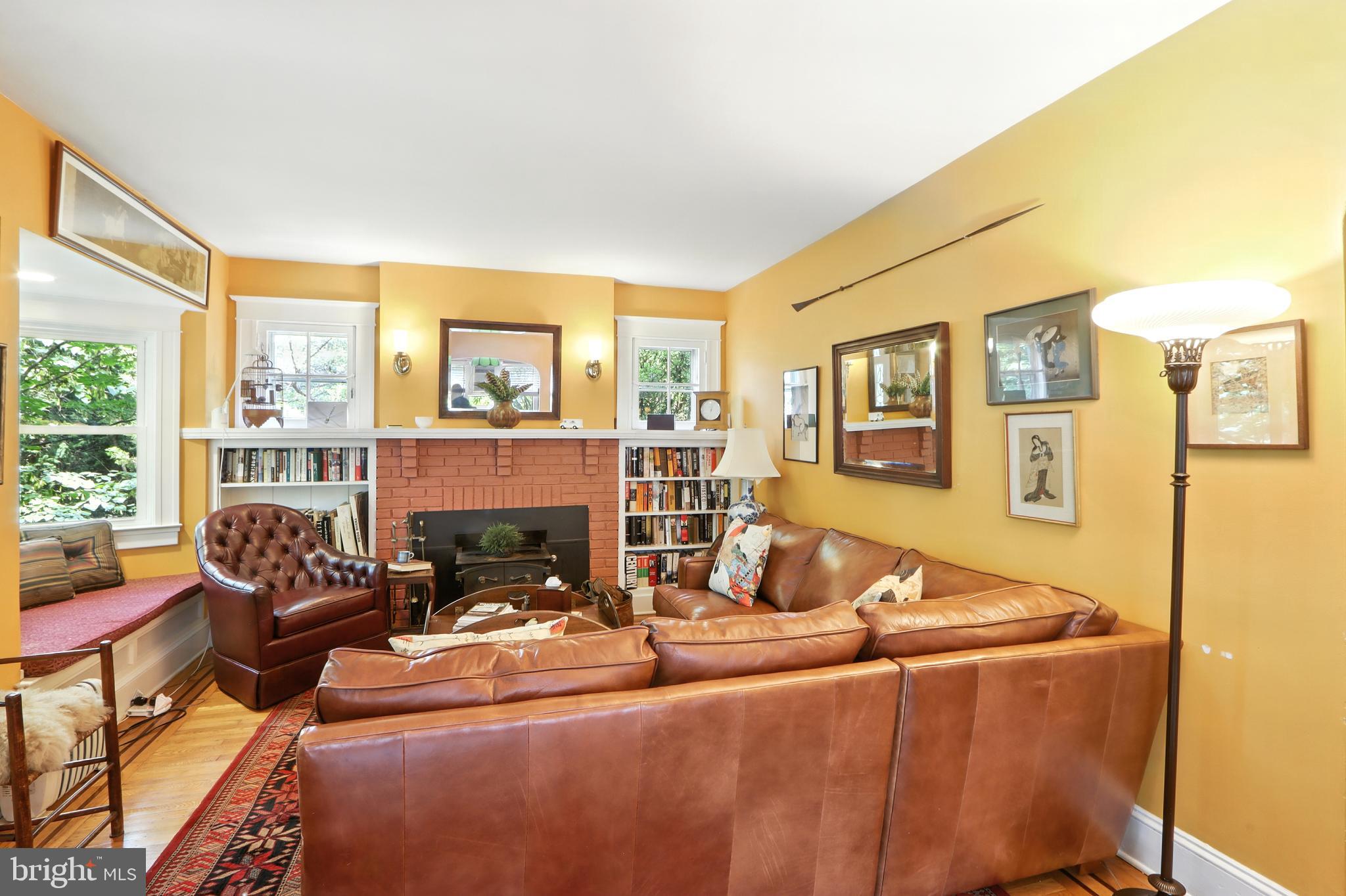 MOUNT WASHINGTON - Residential