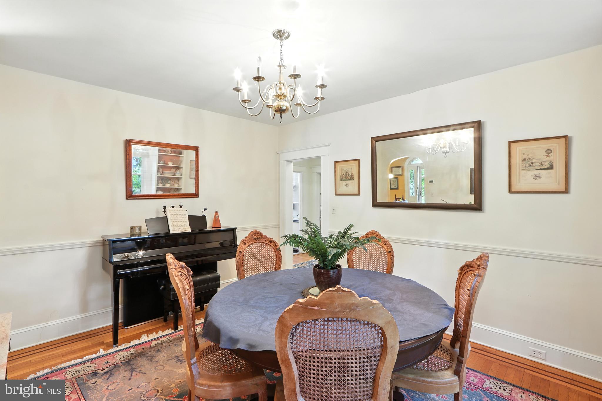 MOUNT WASHINGTON - Residential