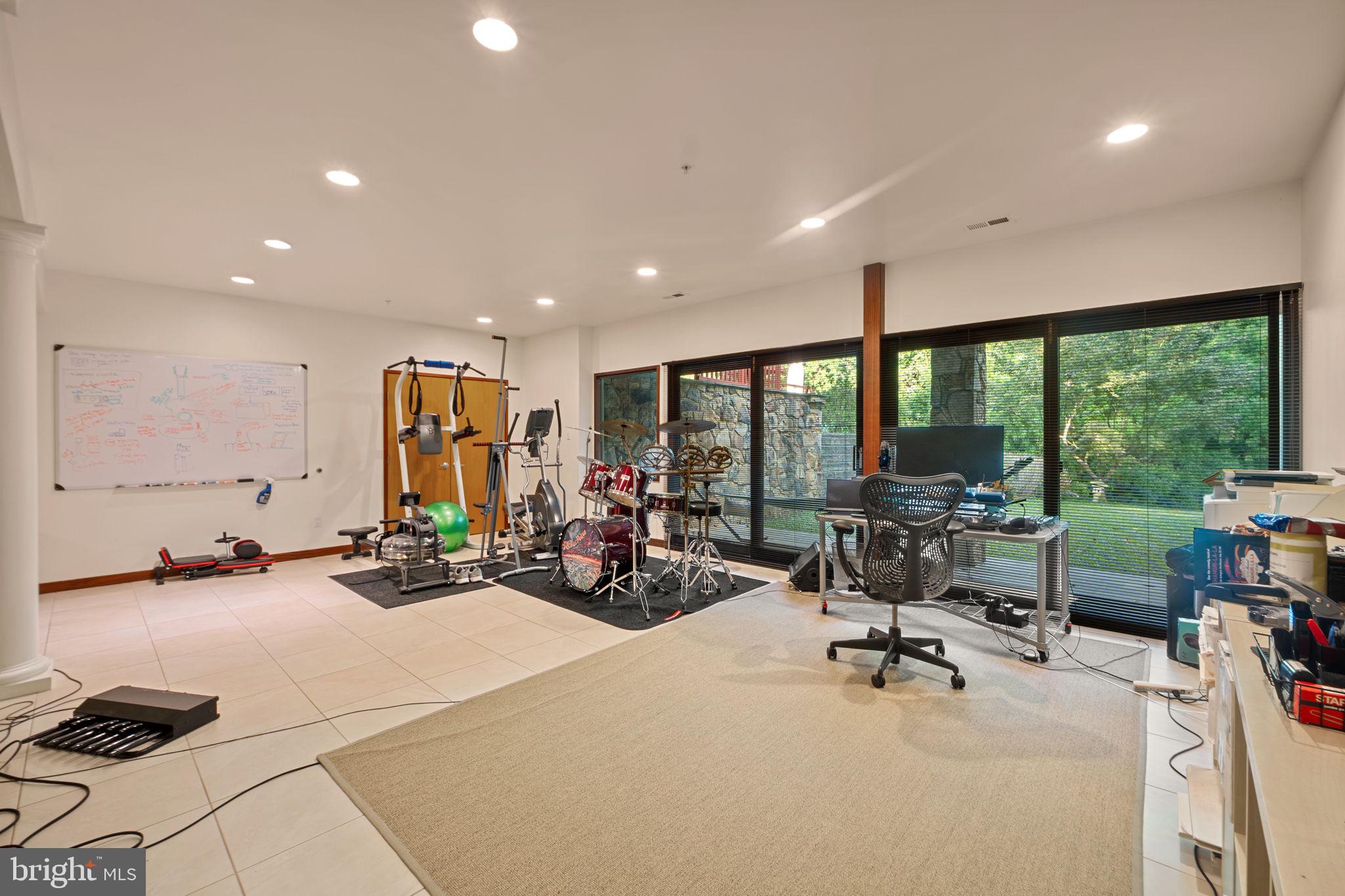 CABIN JOHN PARK - Residential