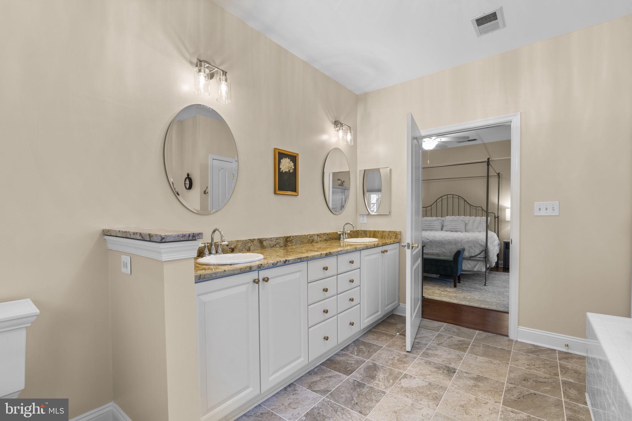 FIELDSTONE - Residential