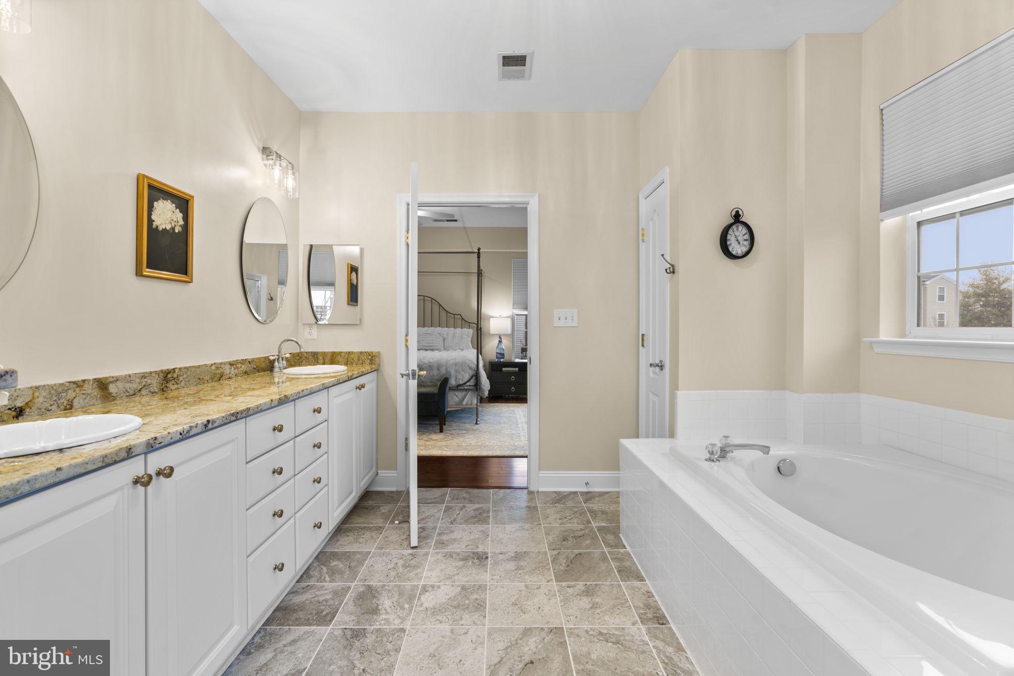 FIELDSTONE - Residential