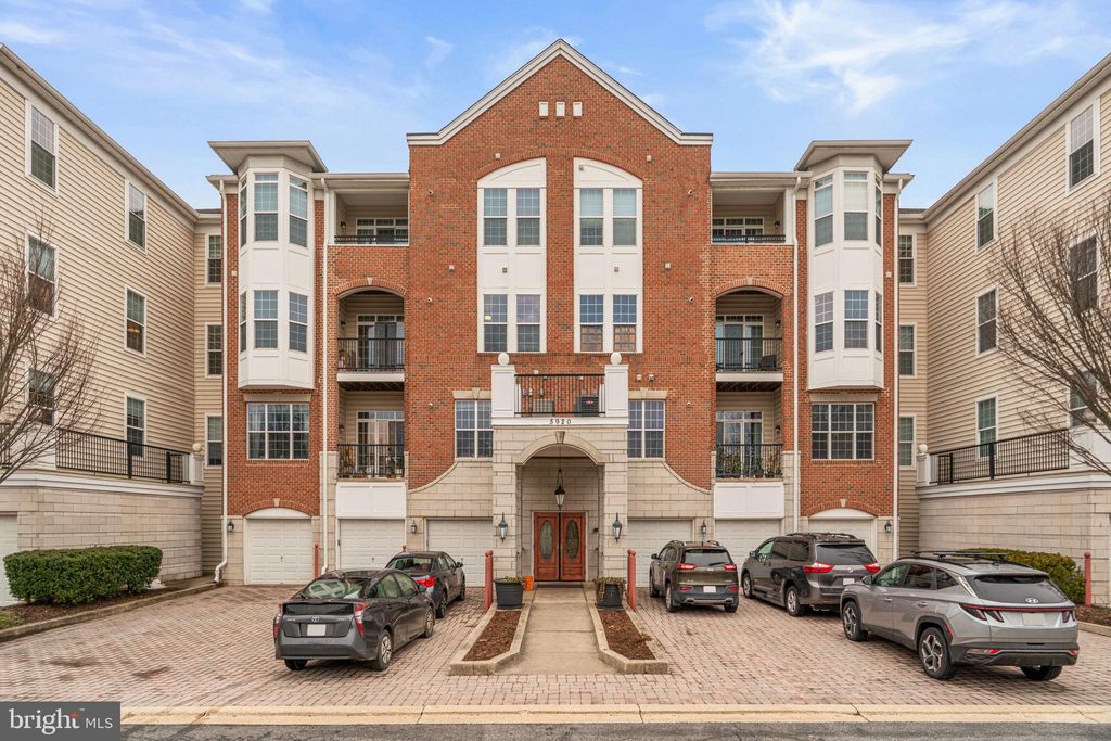 Photo of 5920 Great Star Drive #307, CLARKSVILLE, MD 21029 (MLS # MDHW2064866)