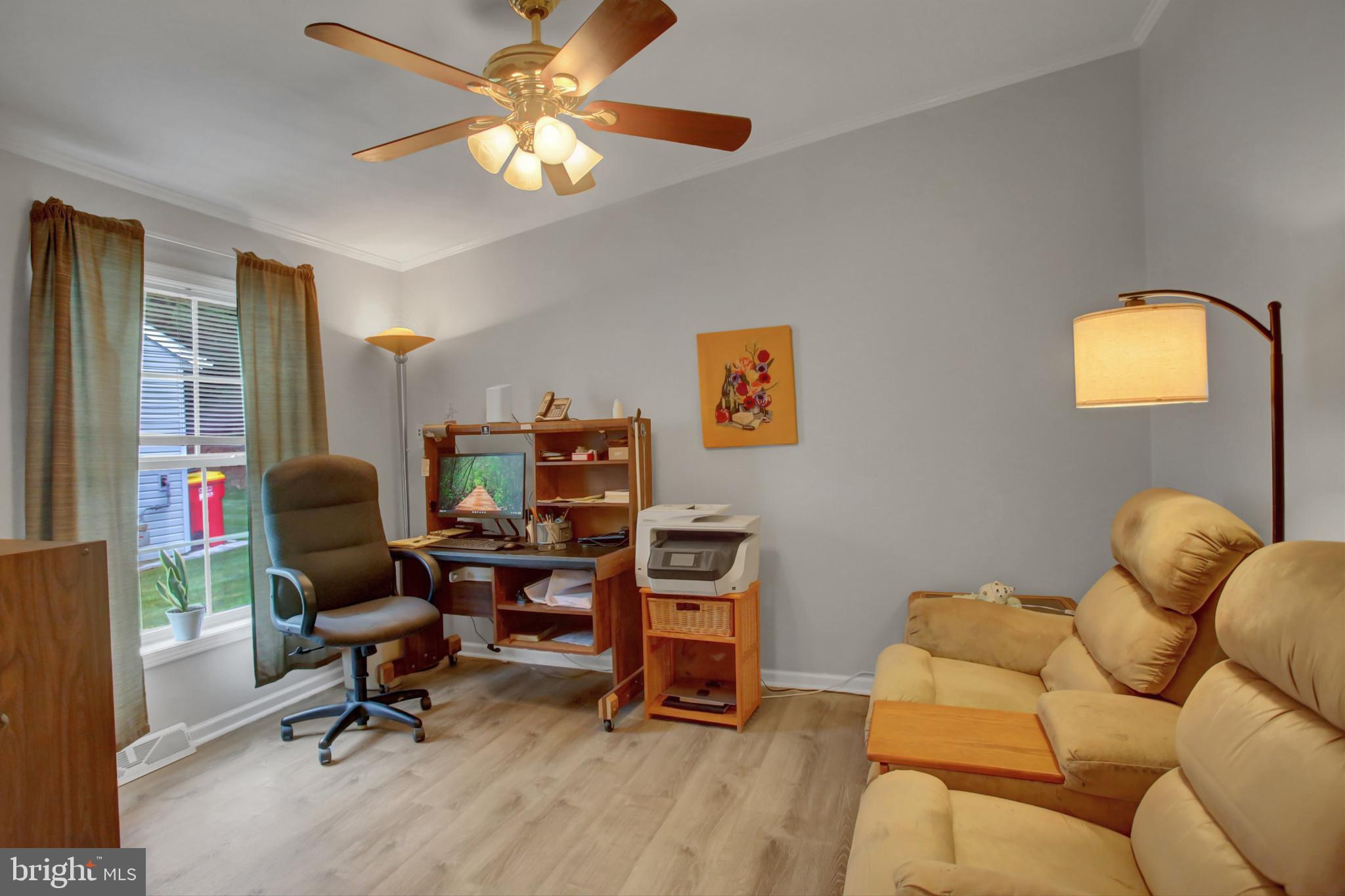 COUNTRY MANOR - Residential