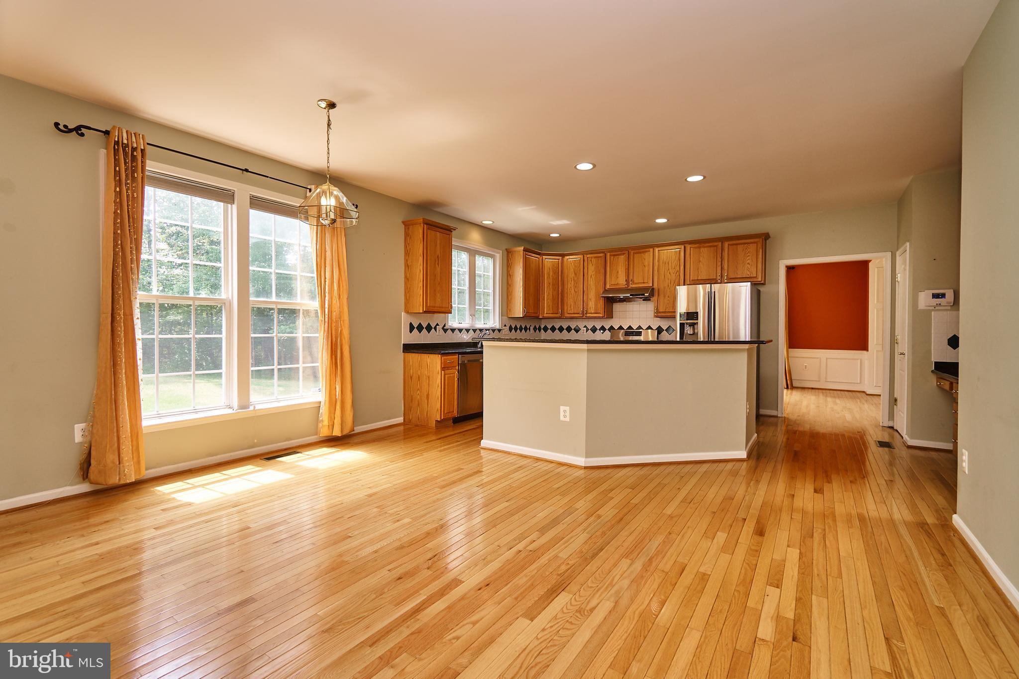 FAIRLAKES CROSSING - Residential Lease