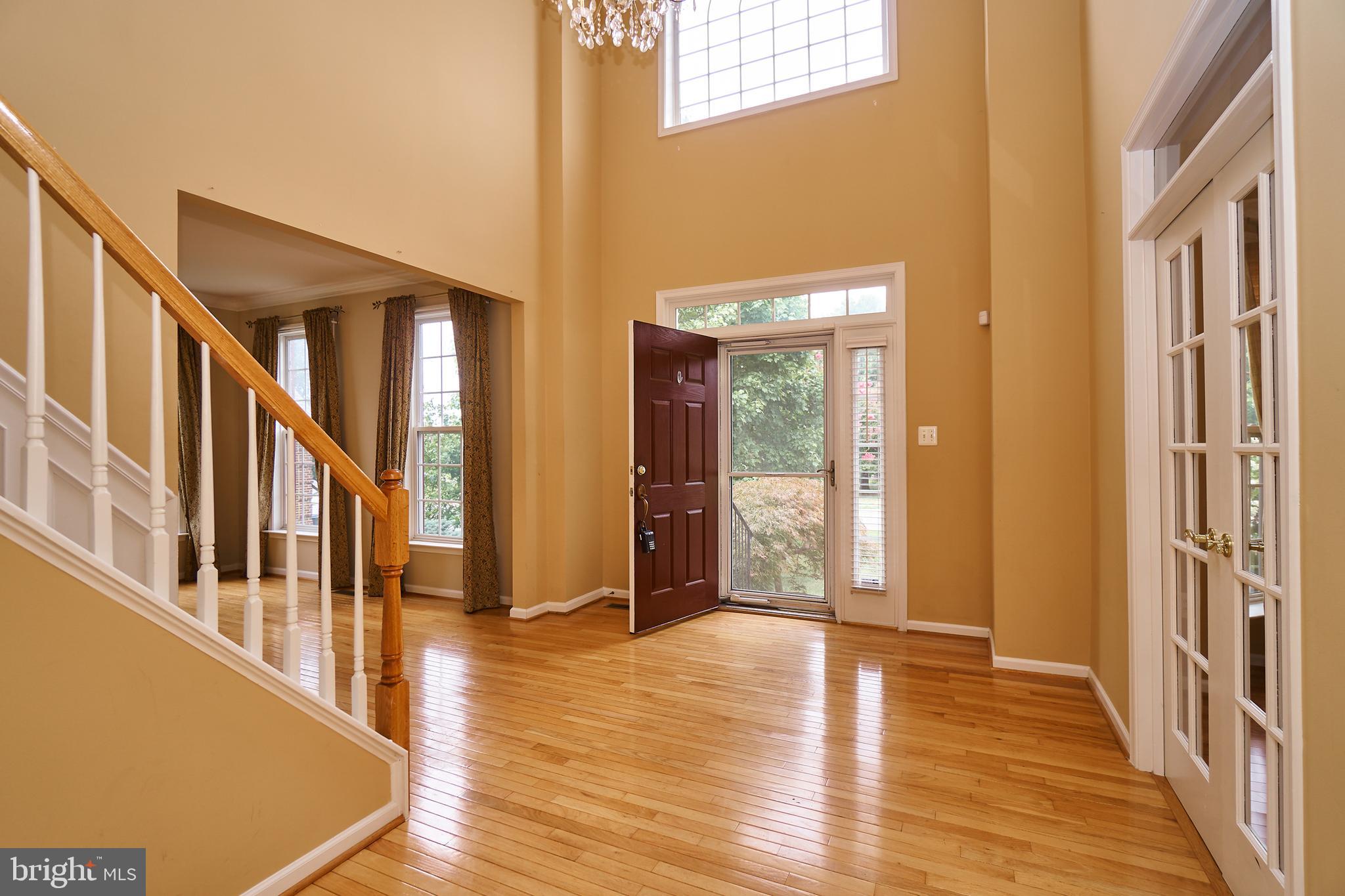 FAIRLAKES CROSSING - Residential Lease