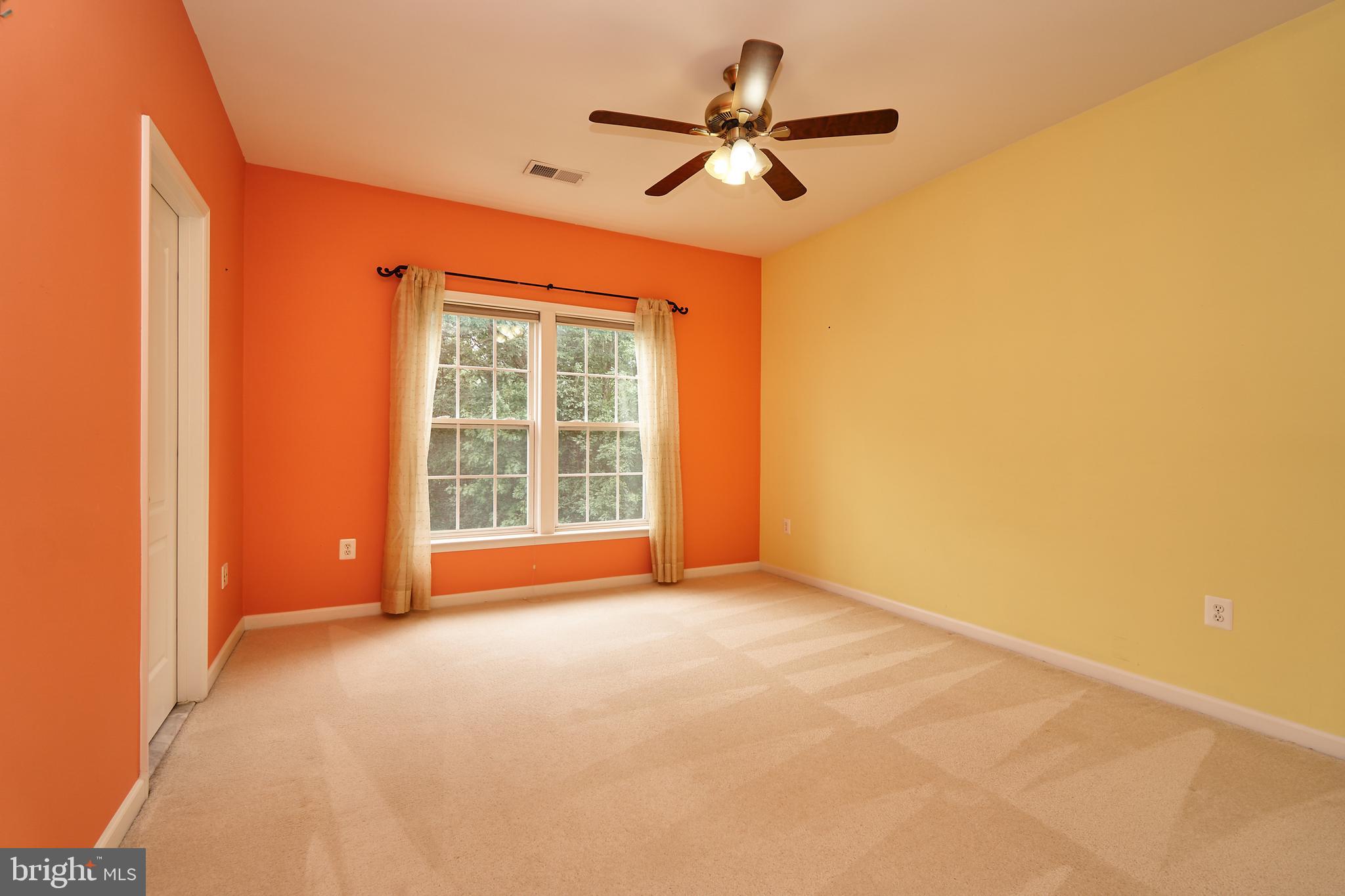 FAIRLAKES CROSSING - Residential Lease