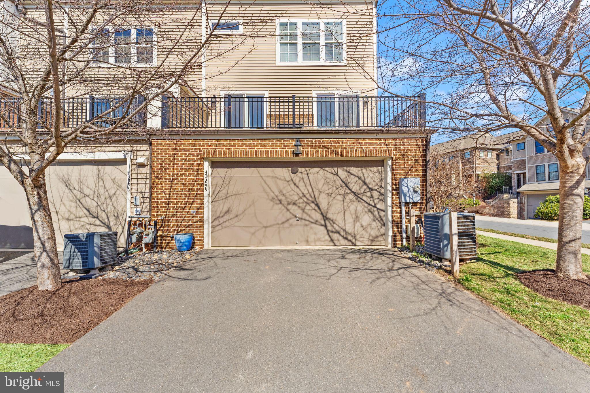 BRAMBLETON - Residential