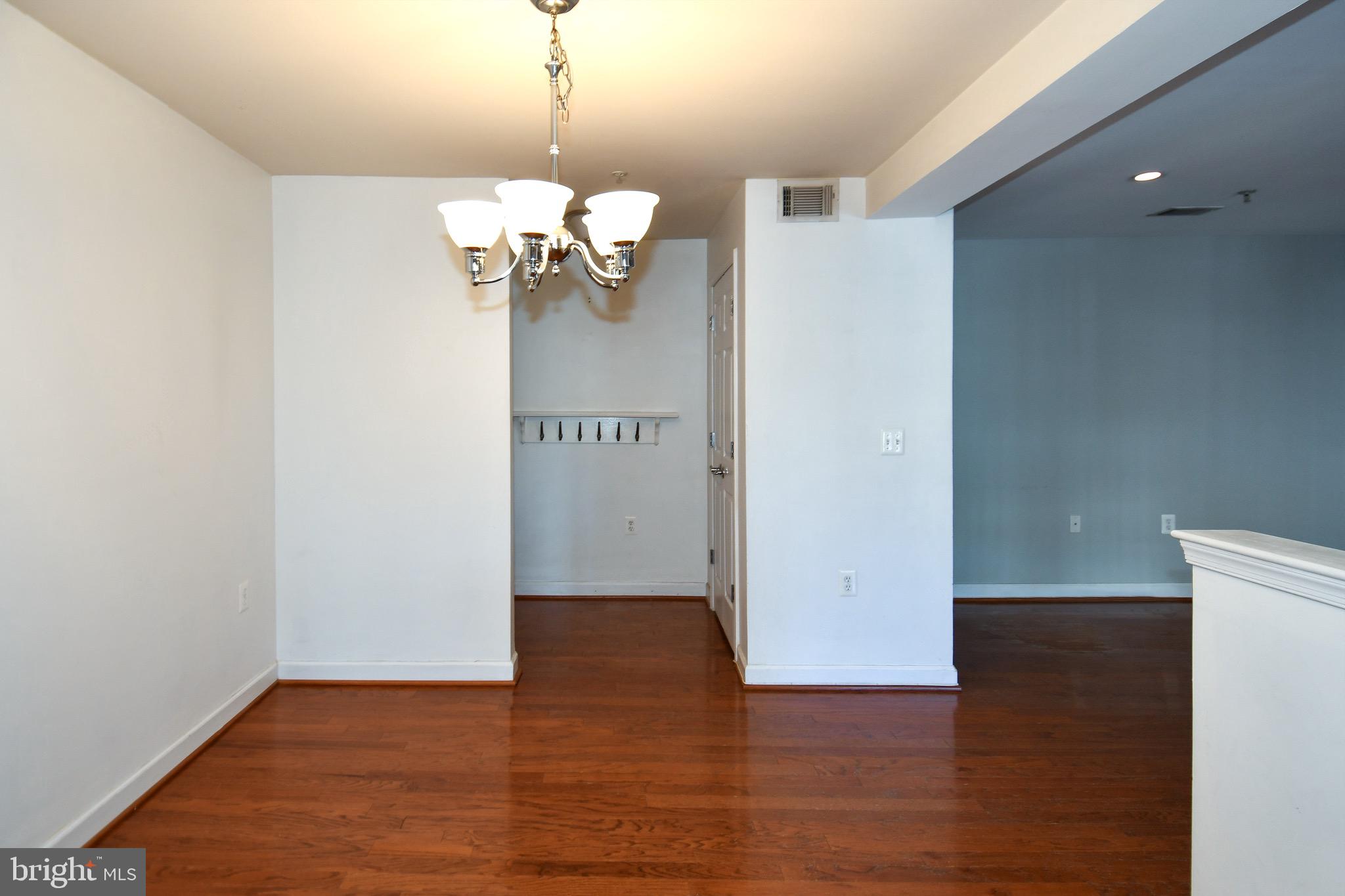 WEST VILLAGE OF SHIRLINGTON - Residential