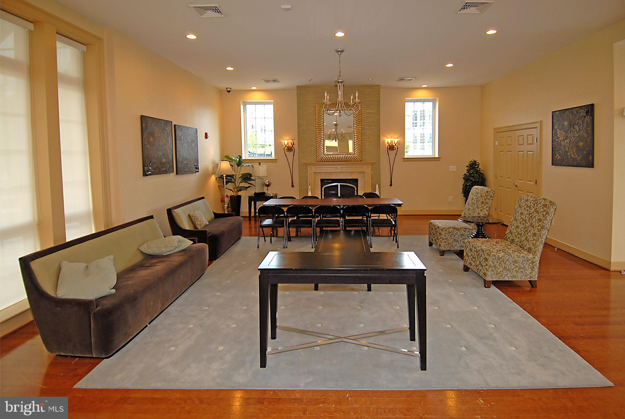 WEST VILLAGE OF SHIRLINGTON - Residential