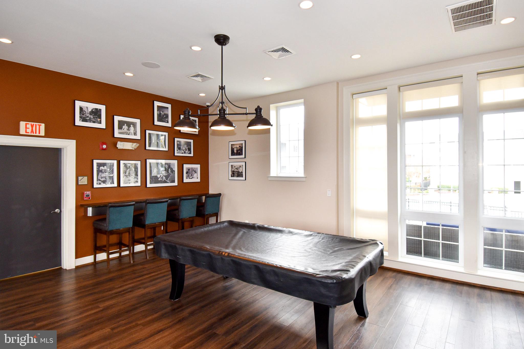 WEST VILLAGE OF SHIRLINGTON - Residential