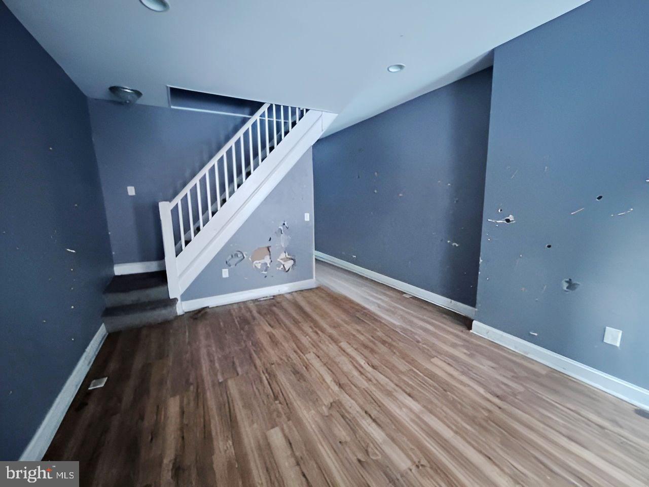 BOOTH-BOYD - Residential