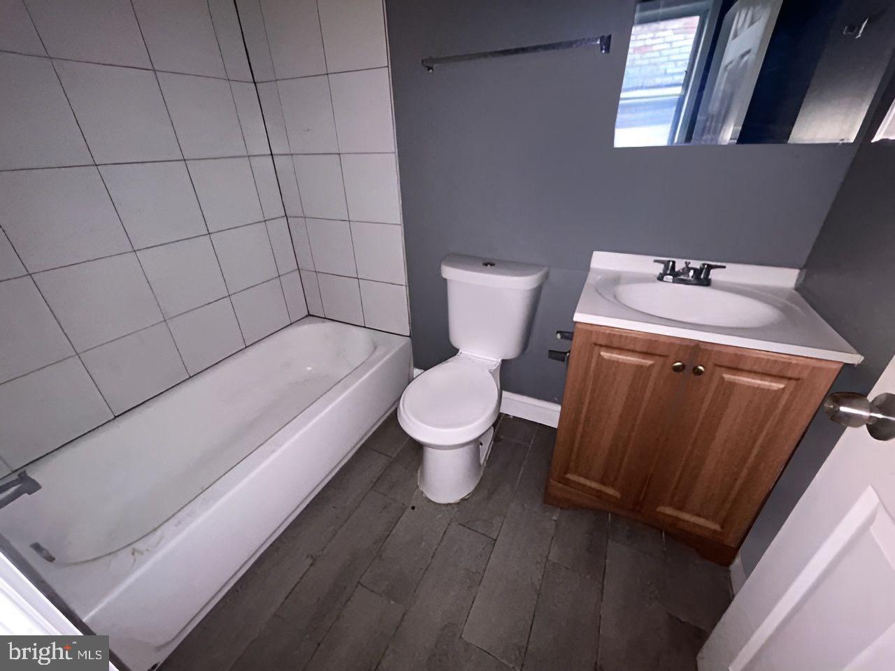 BOOTH-BOYD - Residential