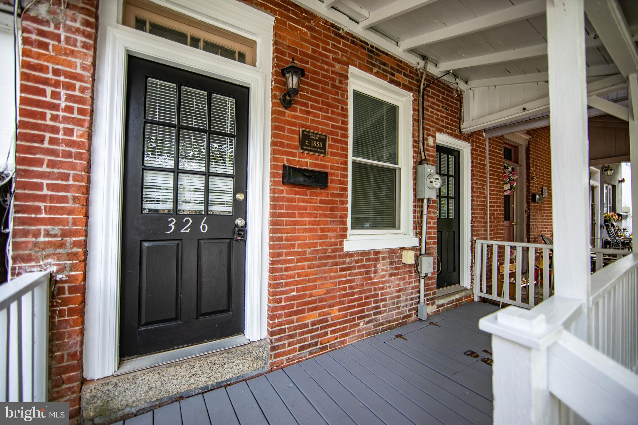 326 E LINDEN STREET