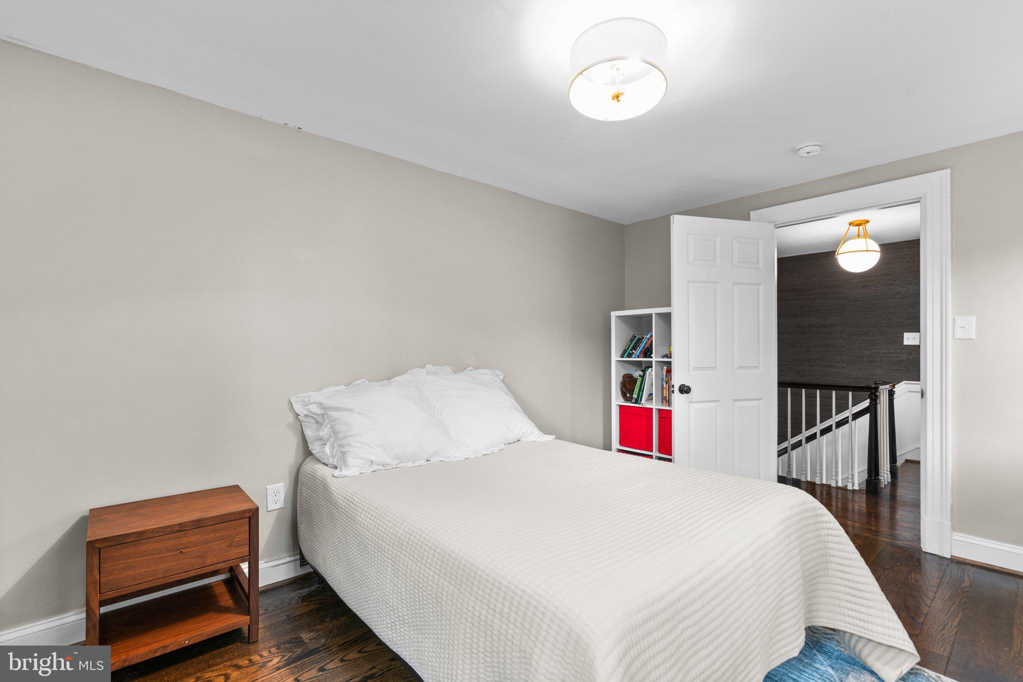 TUCKER - Residential