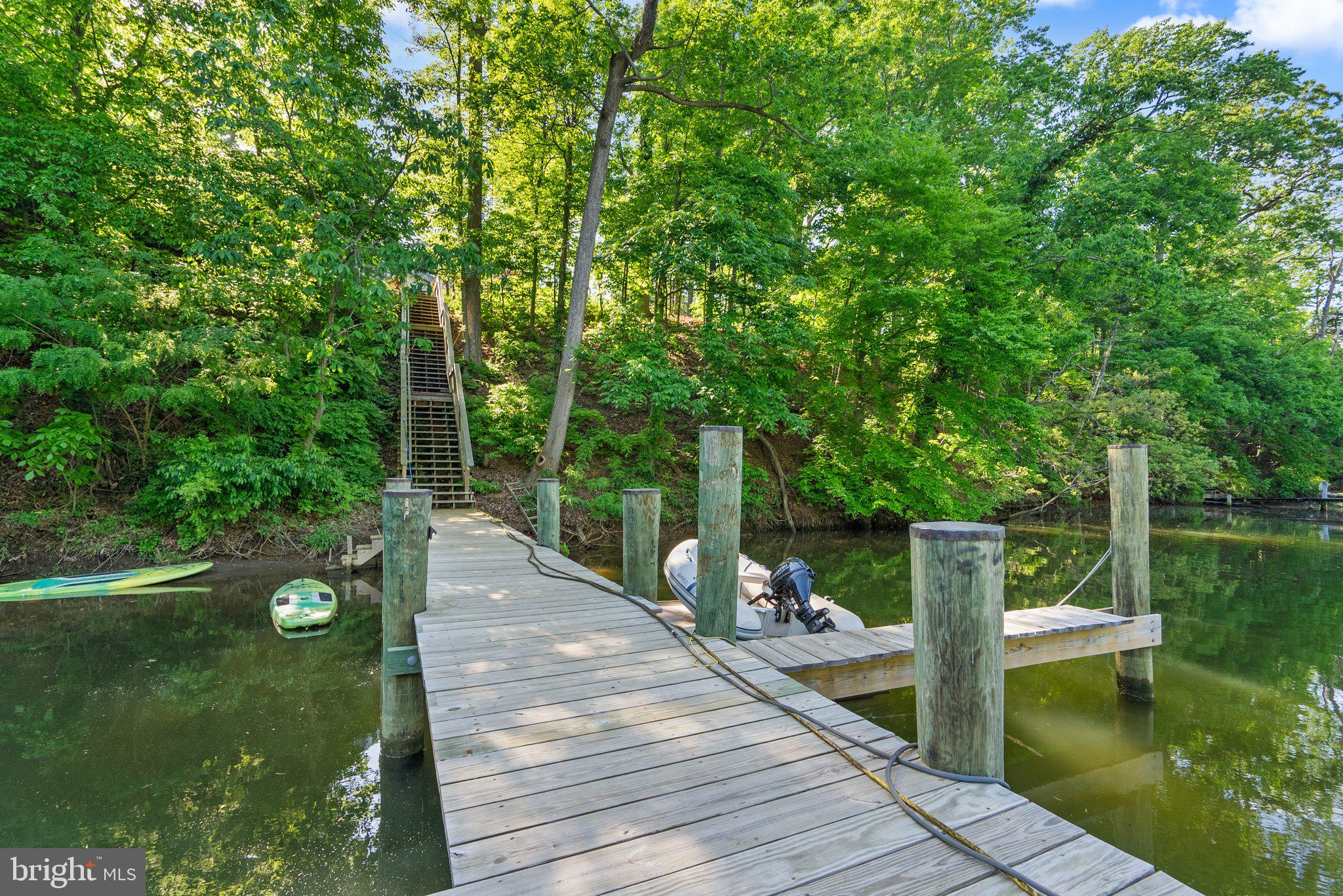 TUCKER - Residential