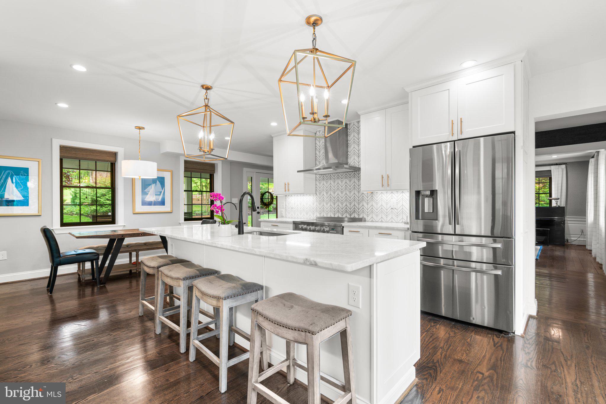 TUCKER - Residential