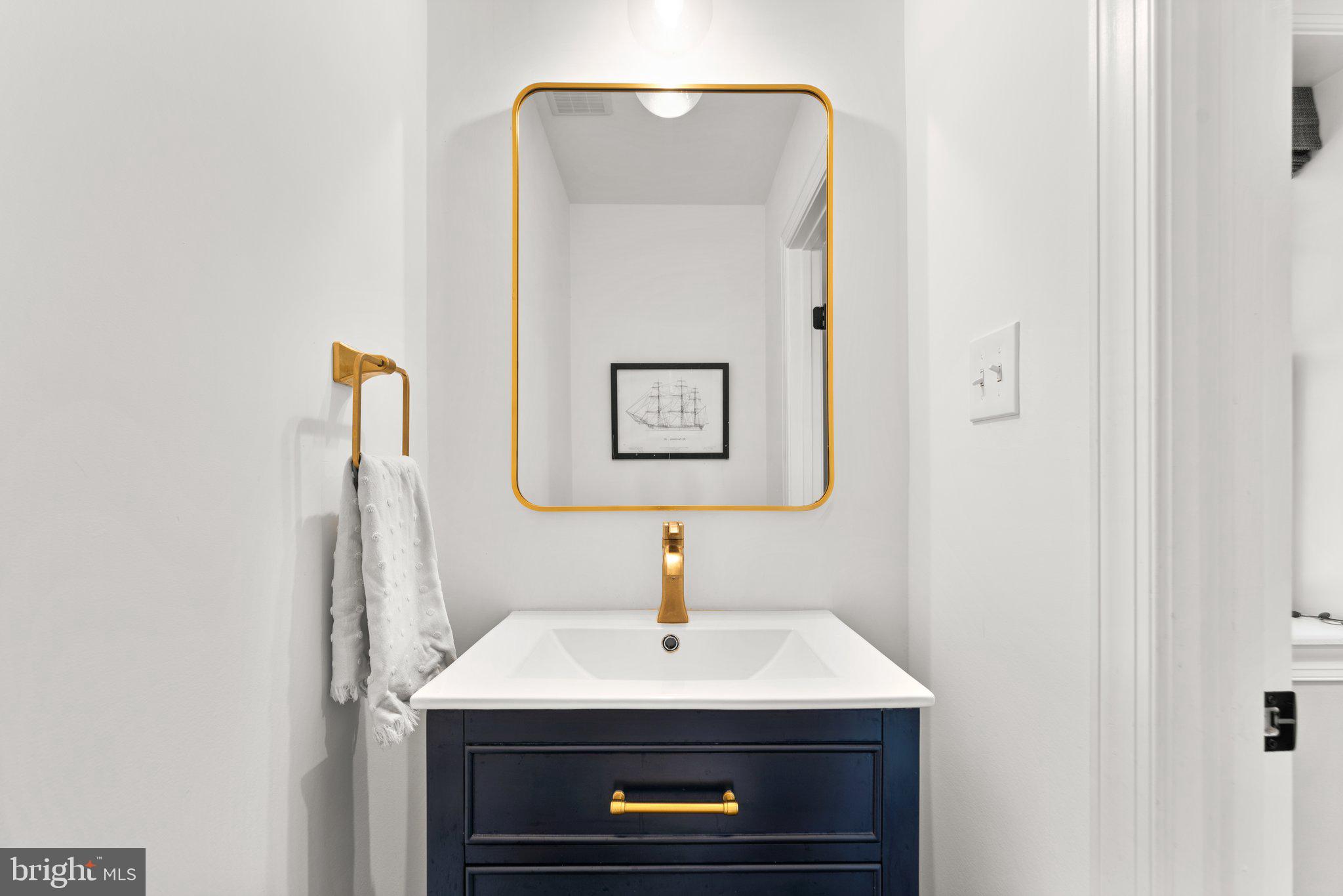 TUCKER - Residential