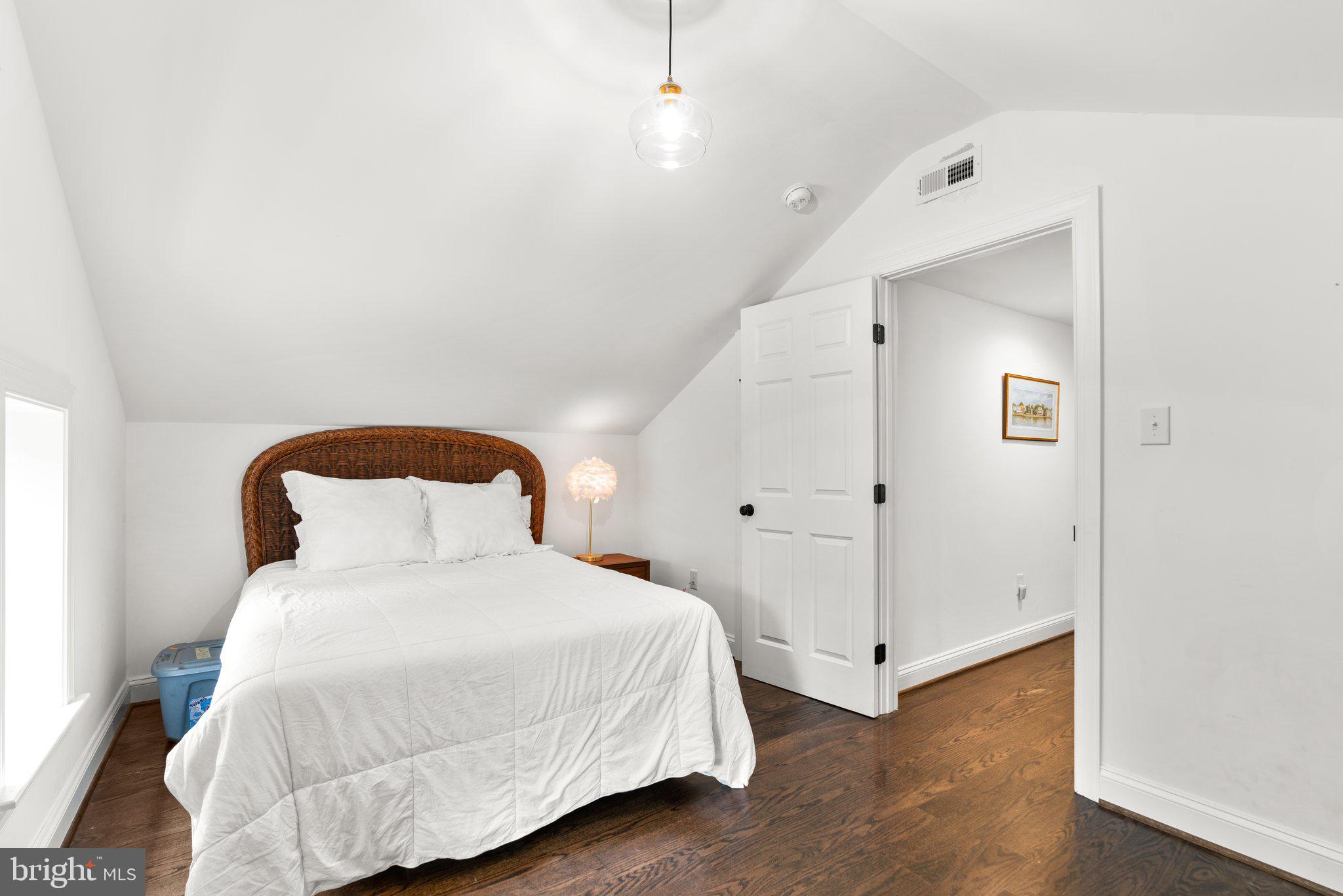 TUCKER - Residential