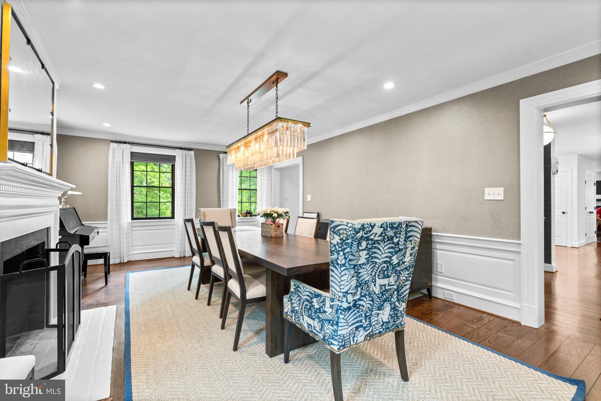 TUCKER - Residential