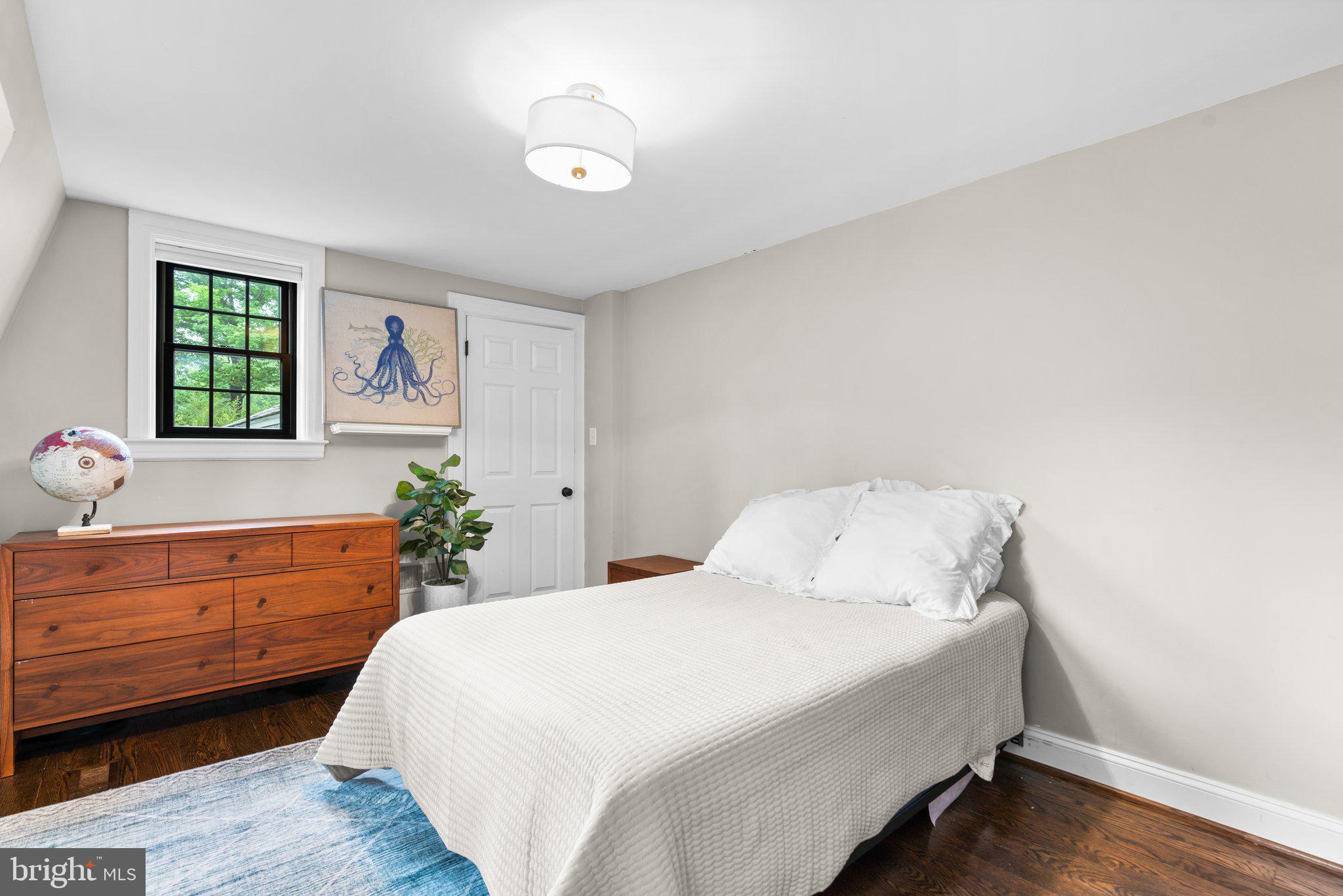 TUCKER - Residential