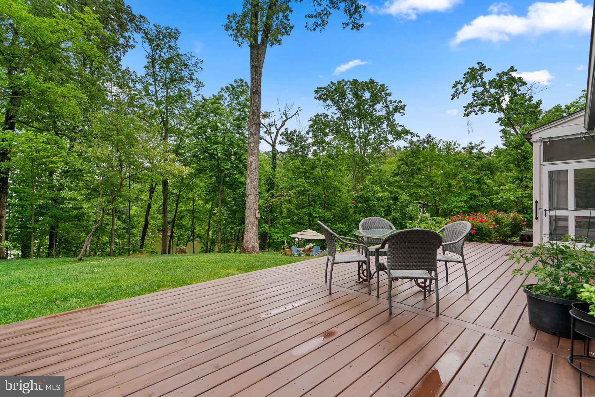 TUCKER - Residential