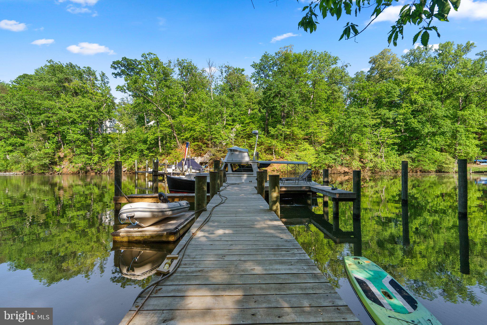 TUCKER - Residential