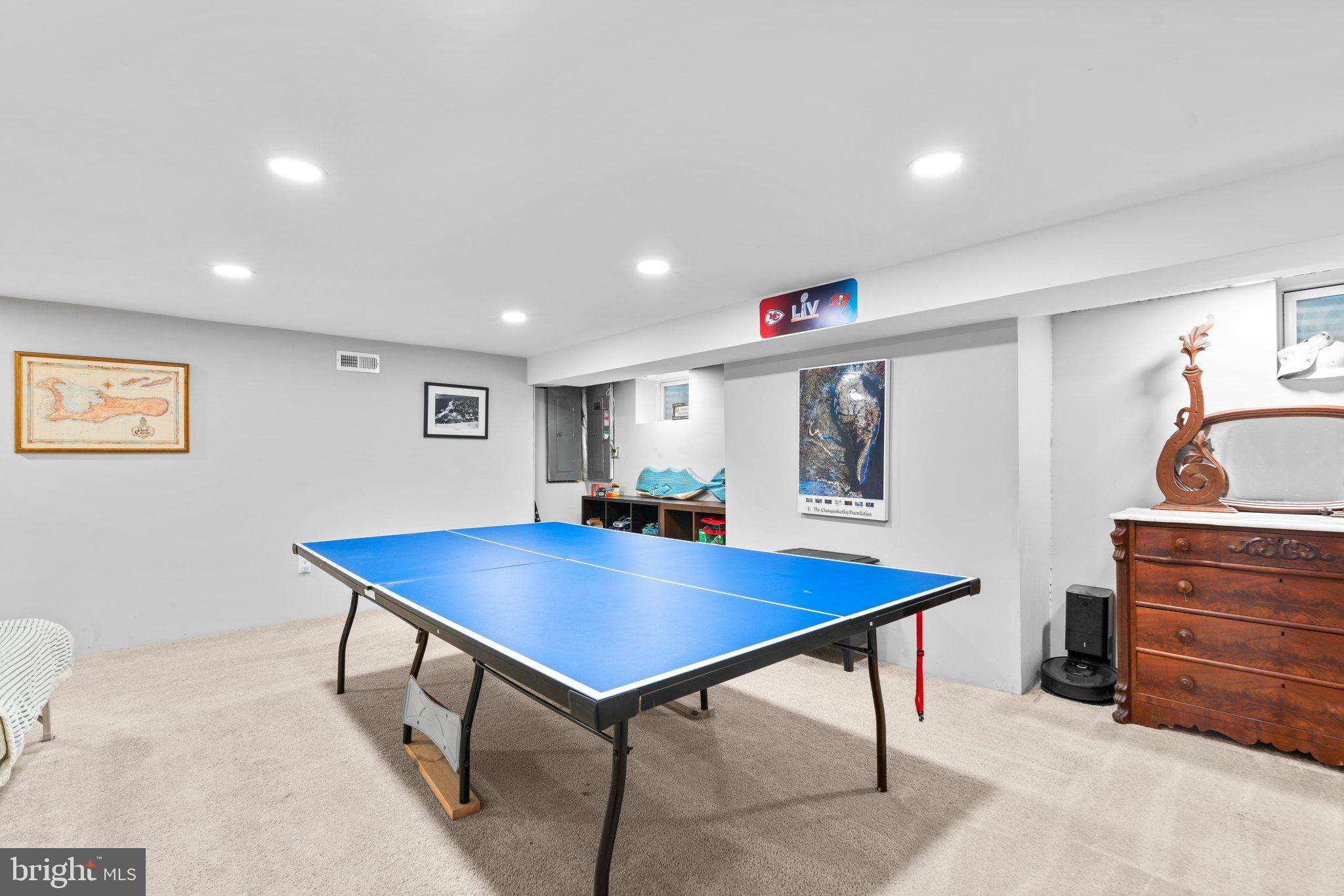 TUCKER - Residential