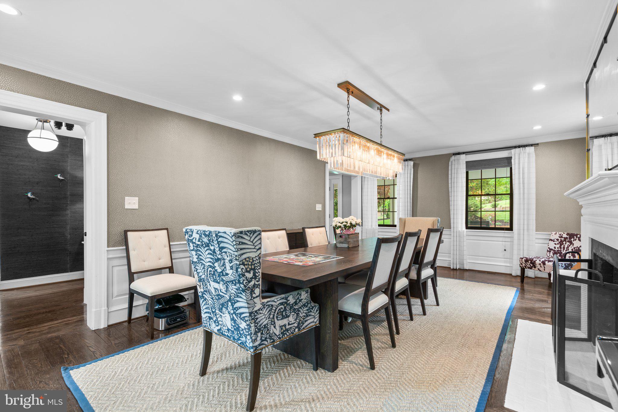 TUCKER - Residential