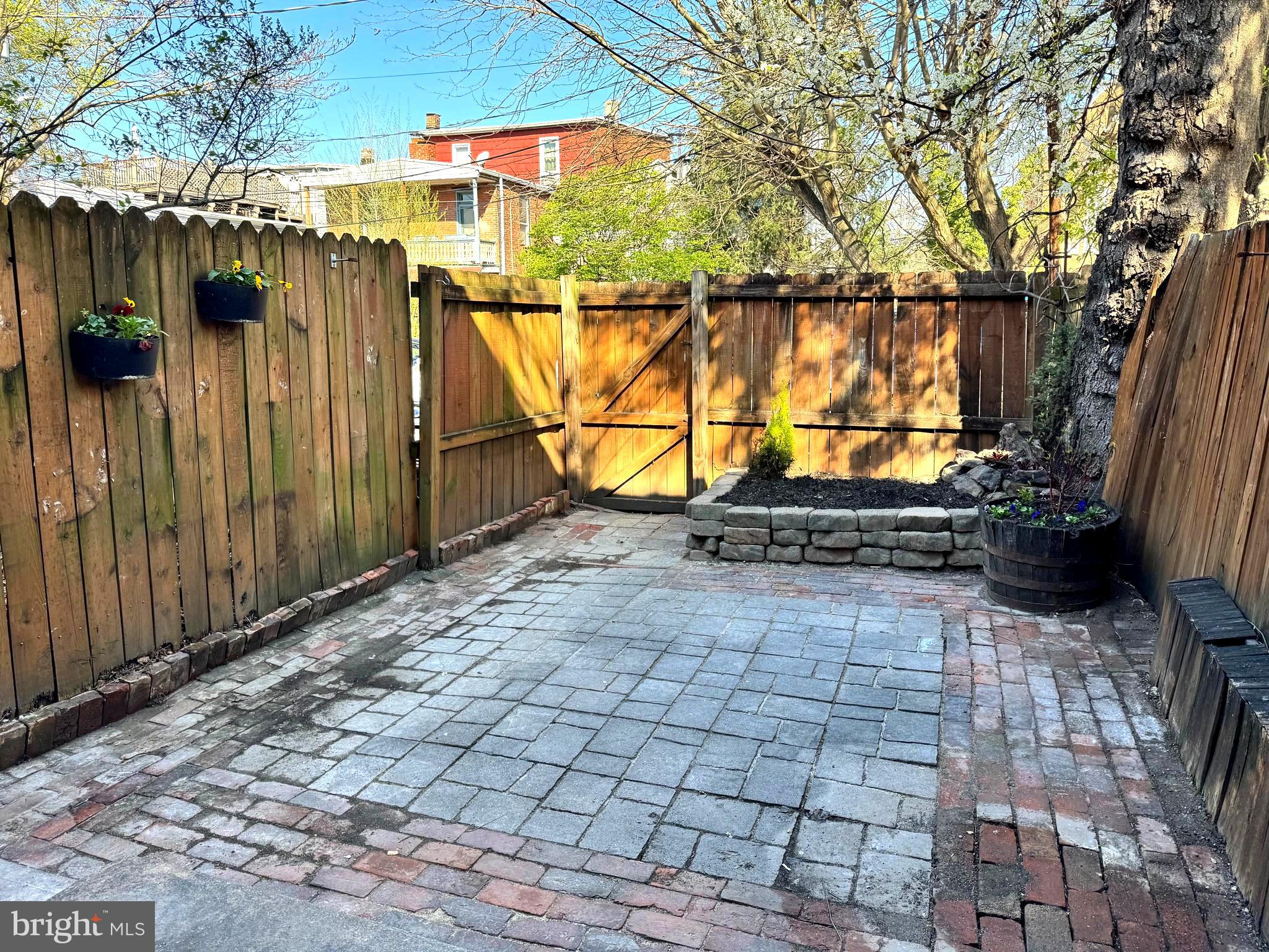 MIDTOWN - Residential