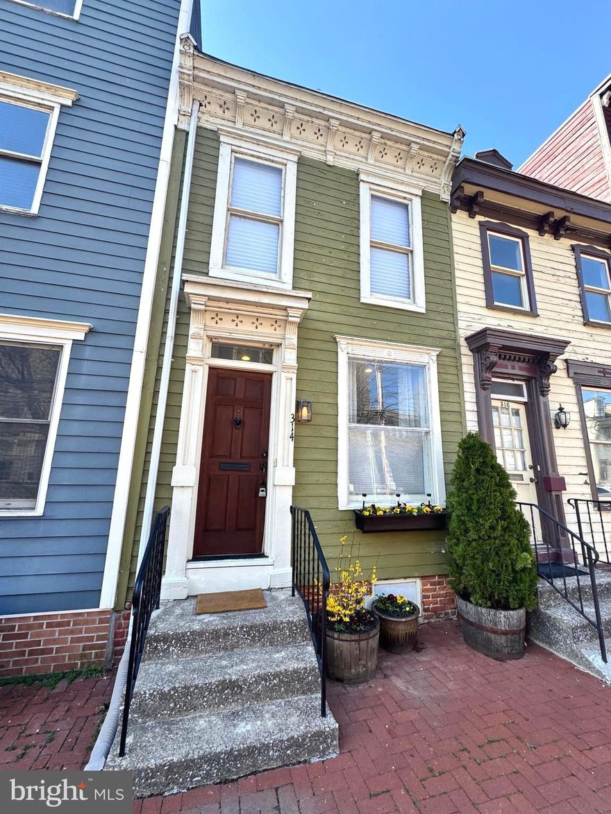 Location, location, location. This lovely little gem is in the heart of Harrisburg's vibrant Midtown district. Don't let its small exterior fool you, the home provides ample space for comfortable living with three bedrooms and two full bathrooms. It has the perfect and unique blend of historic charm and modern updates. Recent improvements include two bathroom remodels and new flooring throughout. The layout features a spacious living and dining room combo, perfect for relaxation and entertaining. The kitchen is equipped with all the essential appliances and attached on the back is a bright breakfast nook perfect for enjoying your morning coffee or showering your plants with sunlight. Three generously sized bedrooms offer flexibility for various living arrangements.​ Two full bathrooms provide convenience for residents and guests alike.​ Additional storage and your very own washer and dryer can be found in the basement. The off-street parking spot on the back of the property is a hot commodity all on its own. Although, you don't have to drive much when you live in Midtown because you have easy access to a variety of dining, shopping, and cultural venues. Plus the proximity to downtown Harrisburg ensures that work and entertainment are just a short drive away. Schedule a showing today!