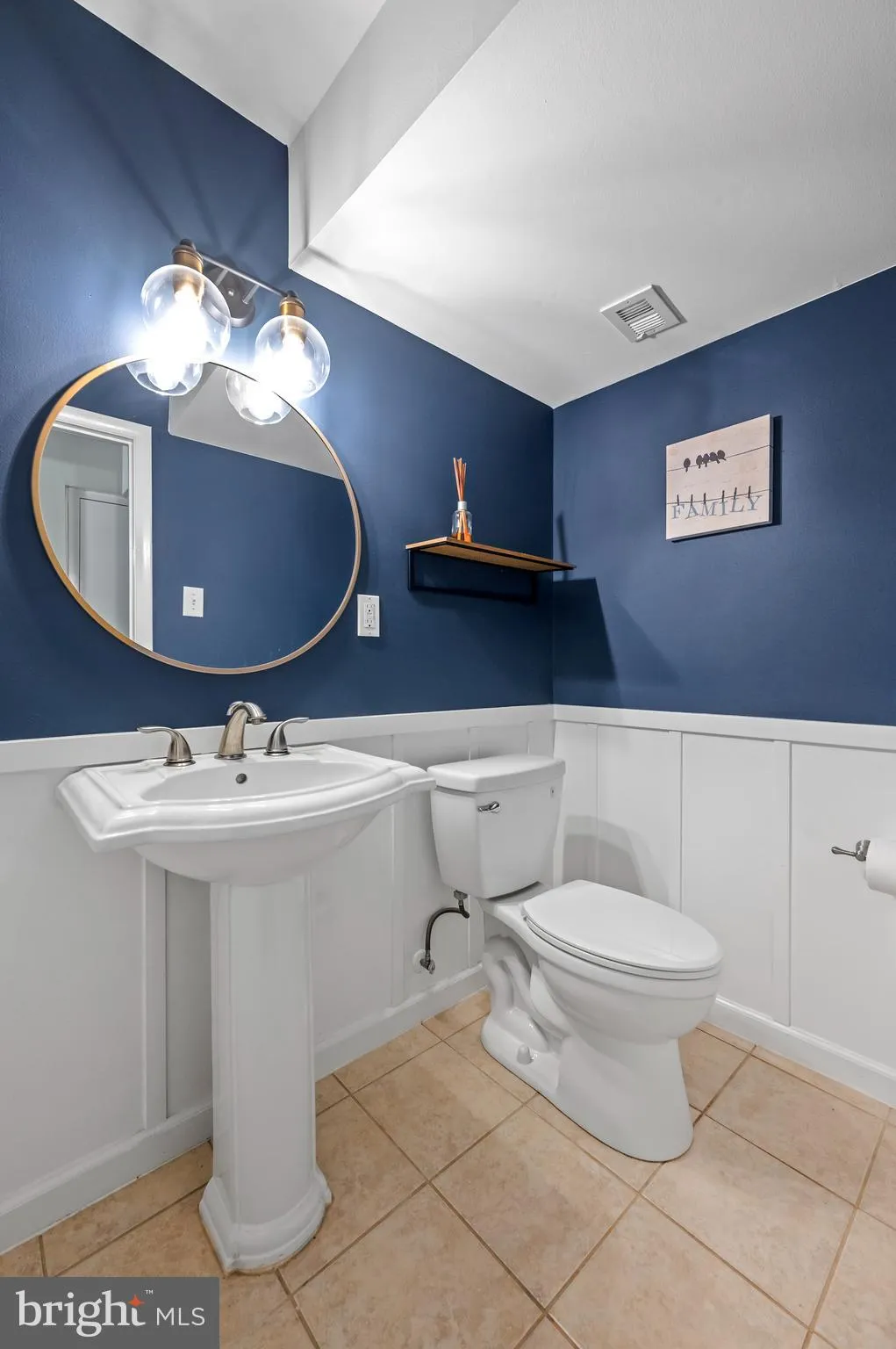 Paoli, Pennsylvania 19301, United States, 4 Bedrooms Bedrooms, ,3 BathroomsBathrooms,Residential,Pending,112490