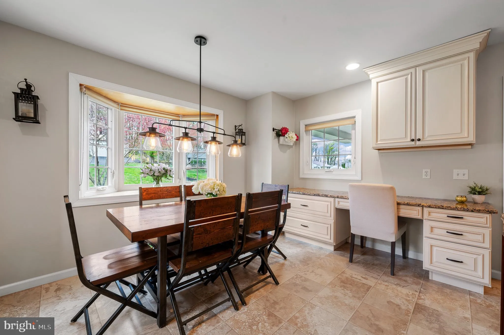 Paoli, Pennsylvania 19301, United States, 4 Bedrooms Bedrooms, ,3 BathroomsBathrooms,Residential,Pending,112490