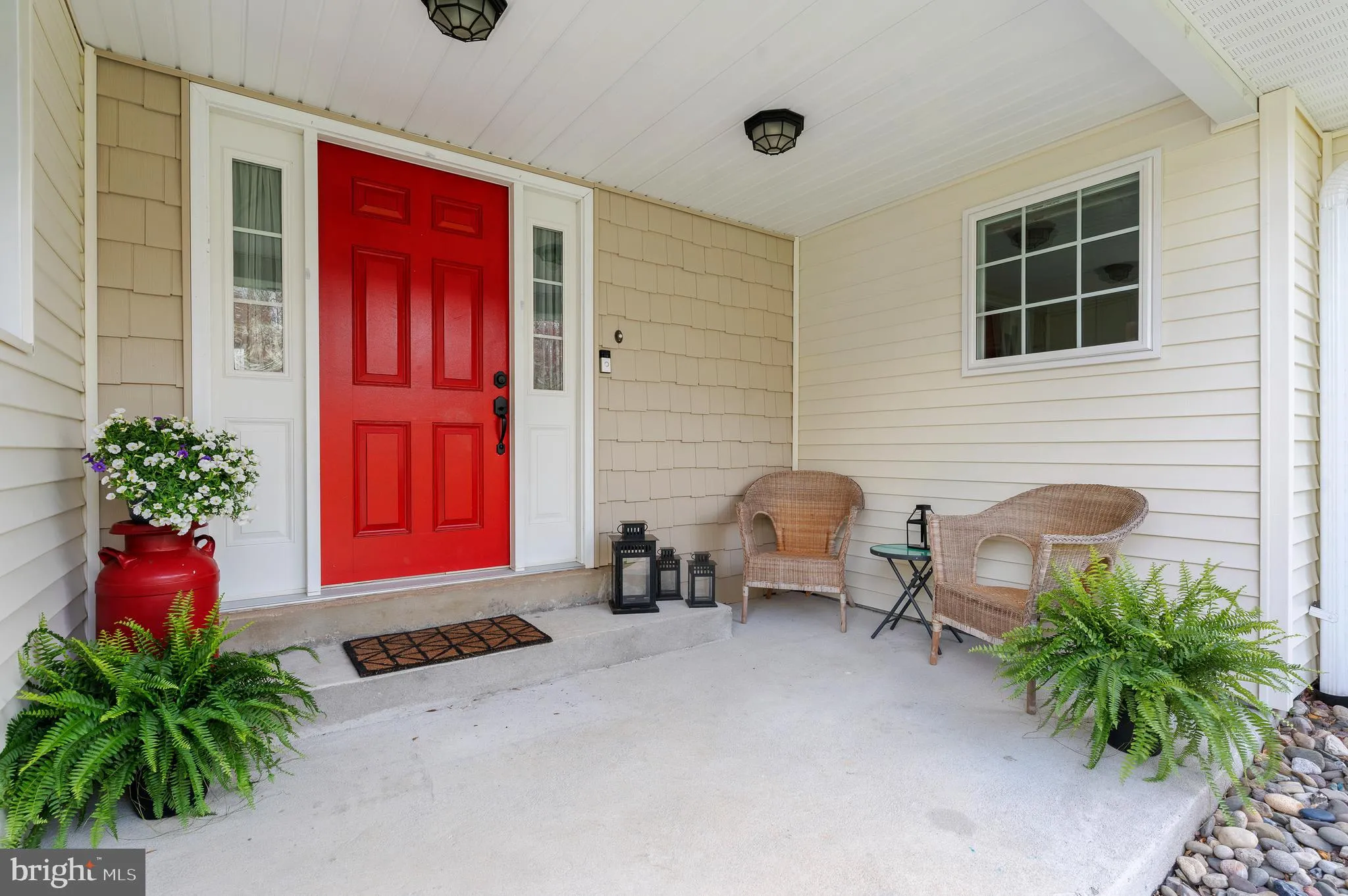 Paoli, Pennsylvania 19301, United States, 4 Bedrooms Bedrooms, ,3 BathroomsBathrooms,Residential,Pending,112490