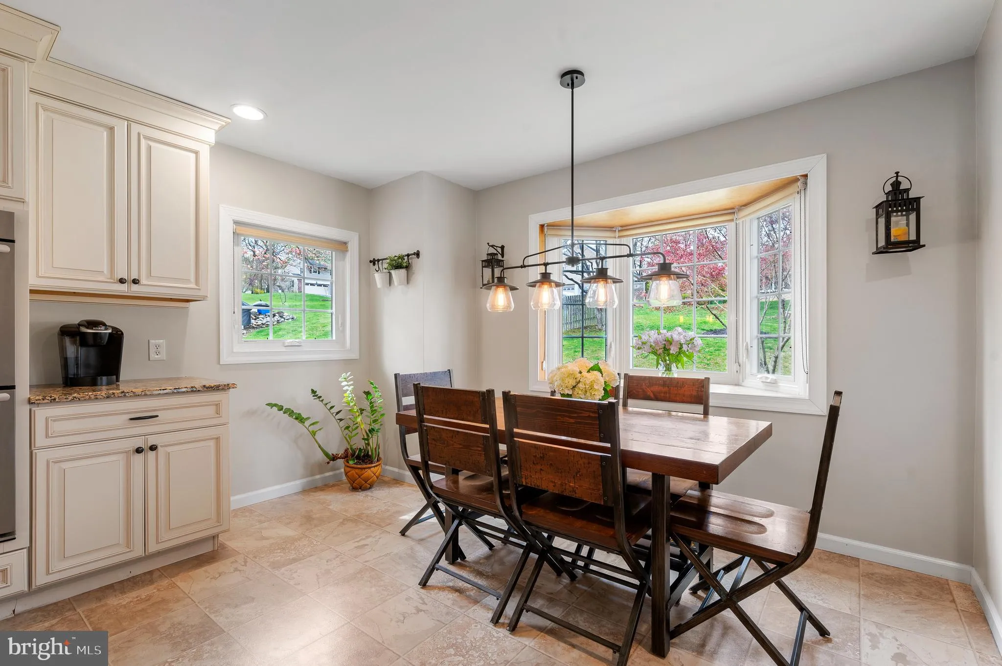 Paoli, Pennsylvania 19301, United States, 4 Bedrooms Bedrooms, ,3 BathroomsBathrooms,Residential,Pending,112490