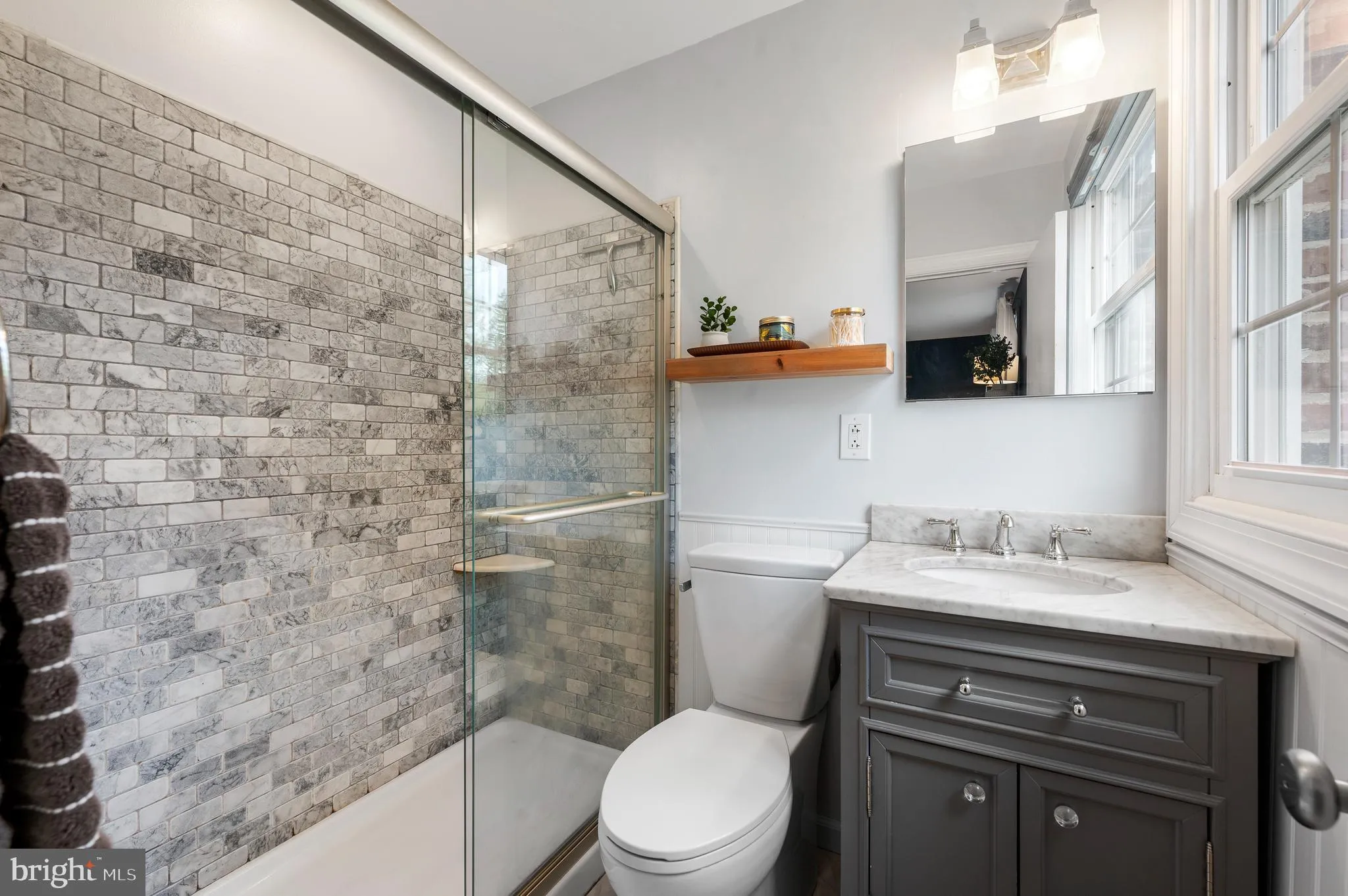 Paoli, Pennsylvania 19301, United States, 4 Bedrooms Bedrooms, ,3 BathroomsBathrooms,Residential,Pending,112490