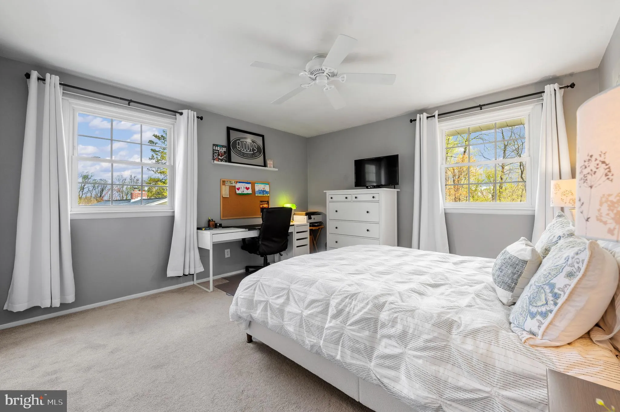 Paoli, Pennsylvania 19301, United States, 4 Bedrooms Bedrooms, ,3 BathroomsBathrooms,Residential,Pending,112490