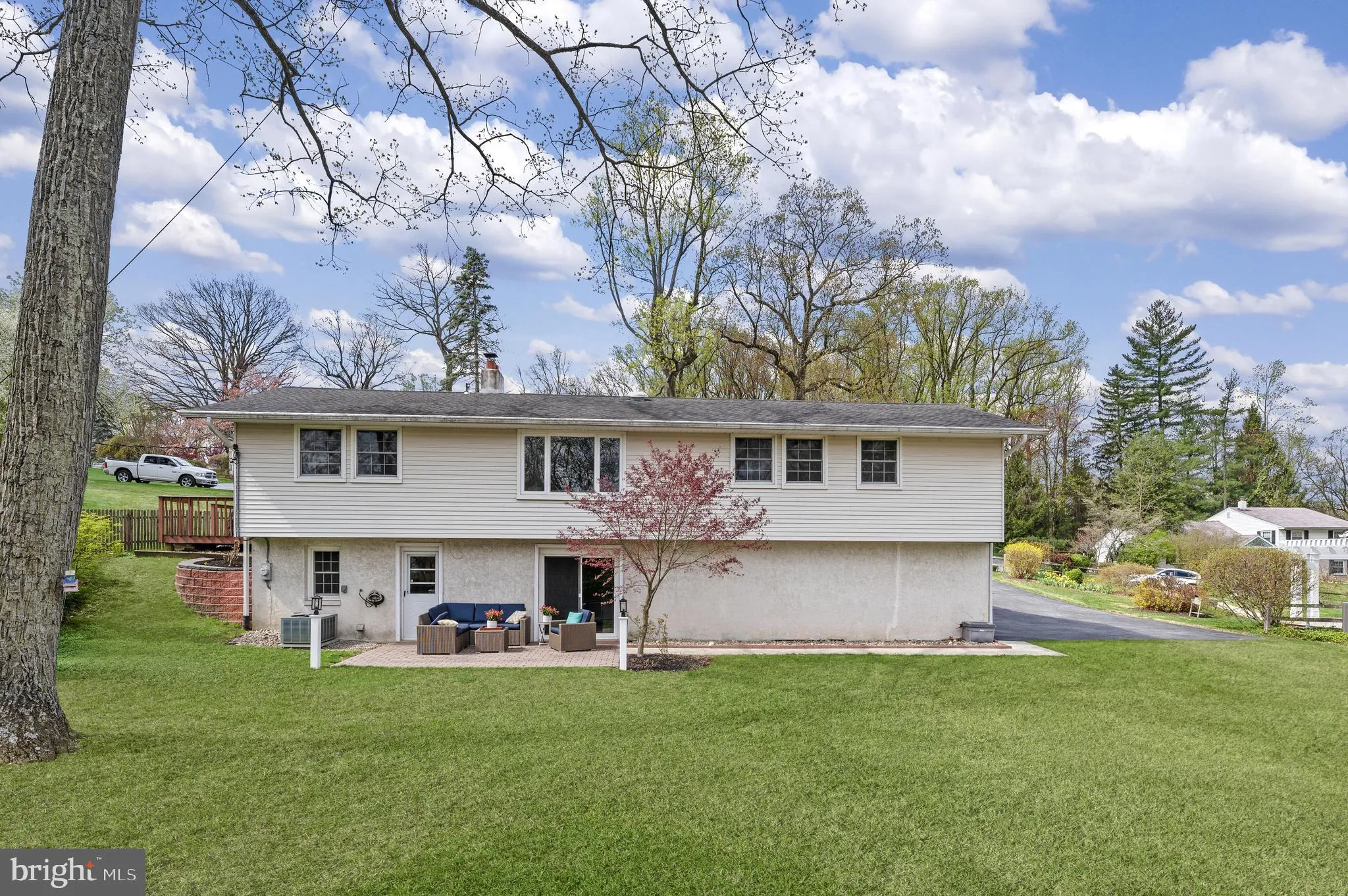 Paoli, Pennsylvania 19301, United States, 4 Bedrooms Bedrooms, ,3 BathroomsBathrooms,Residential,Pending,112490