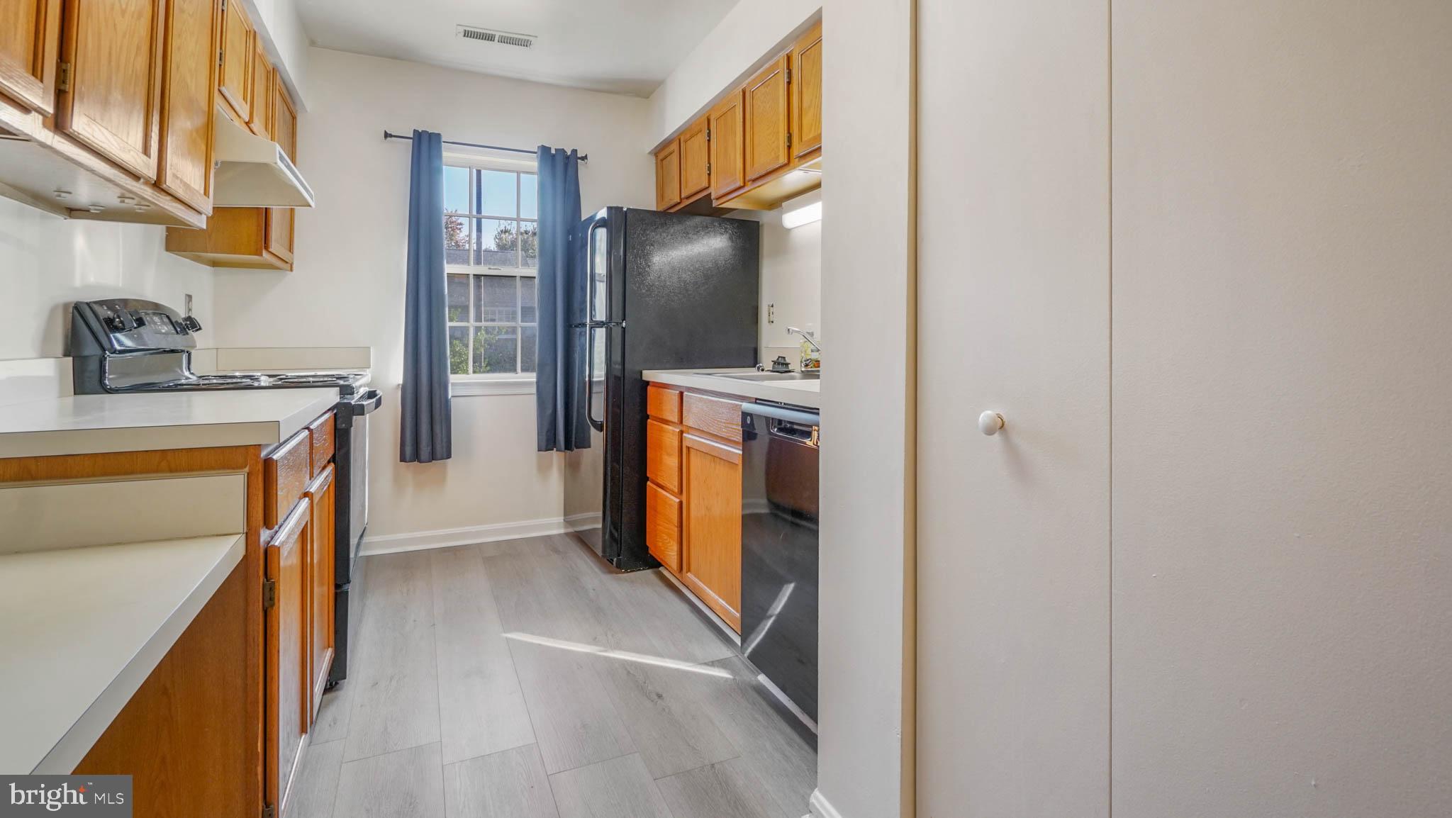 CHERRY VIEW PARK - Residential