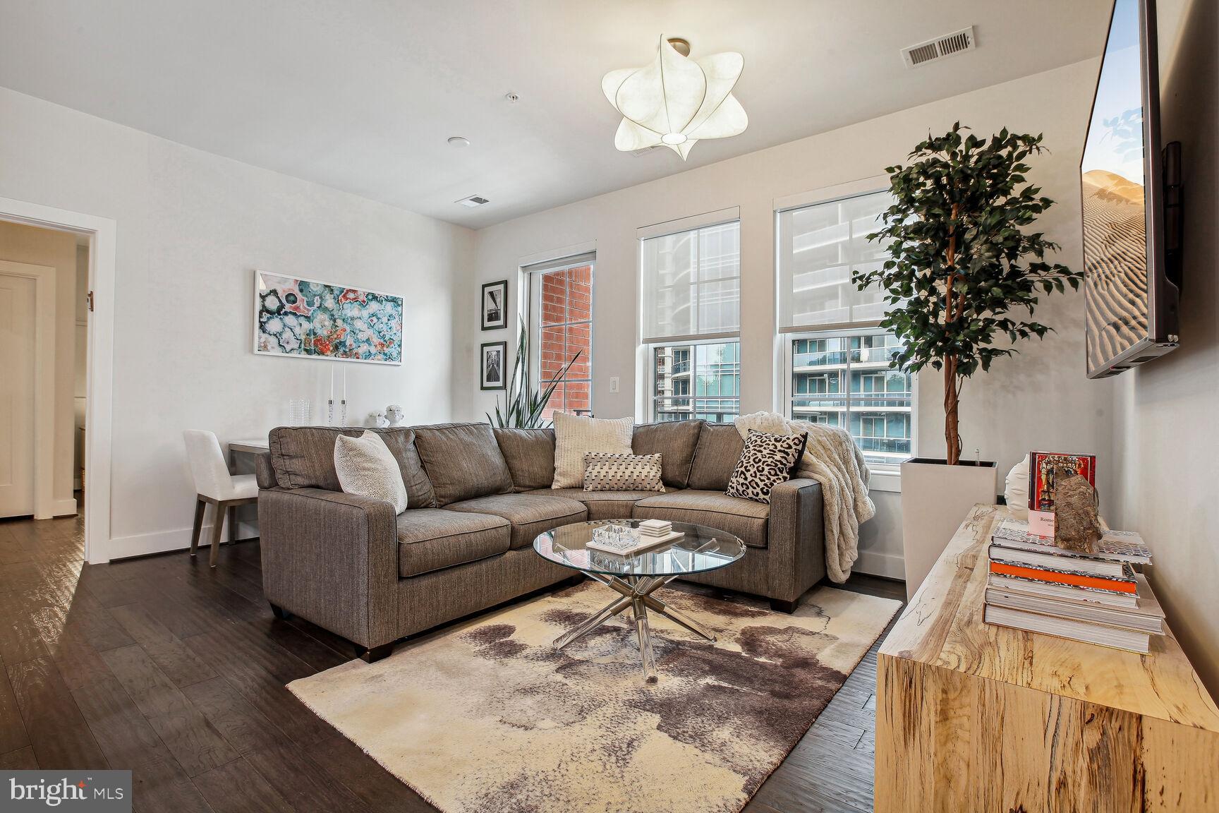 KEY AND NASH - Residential