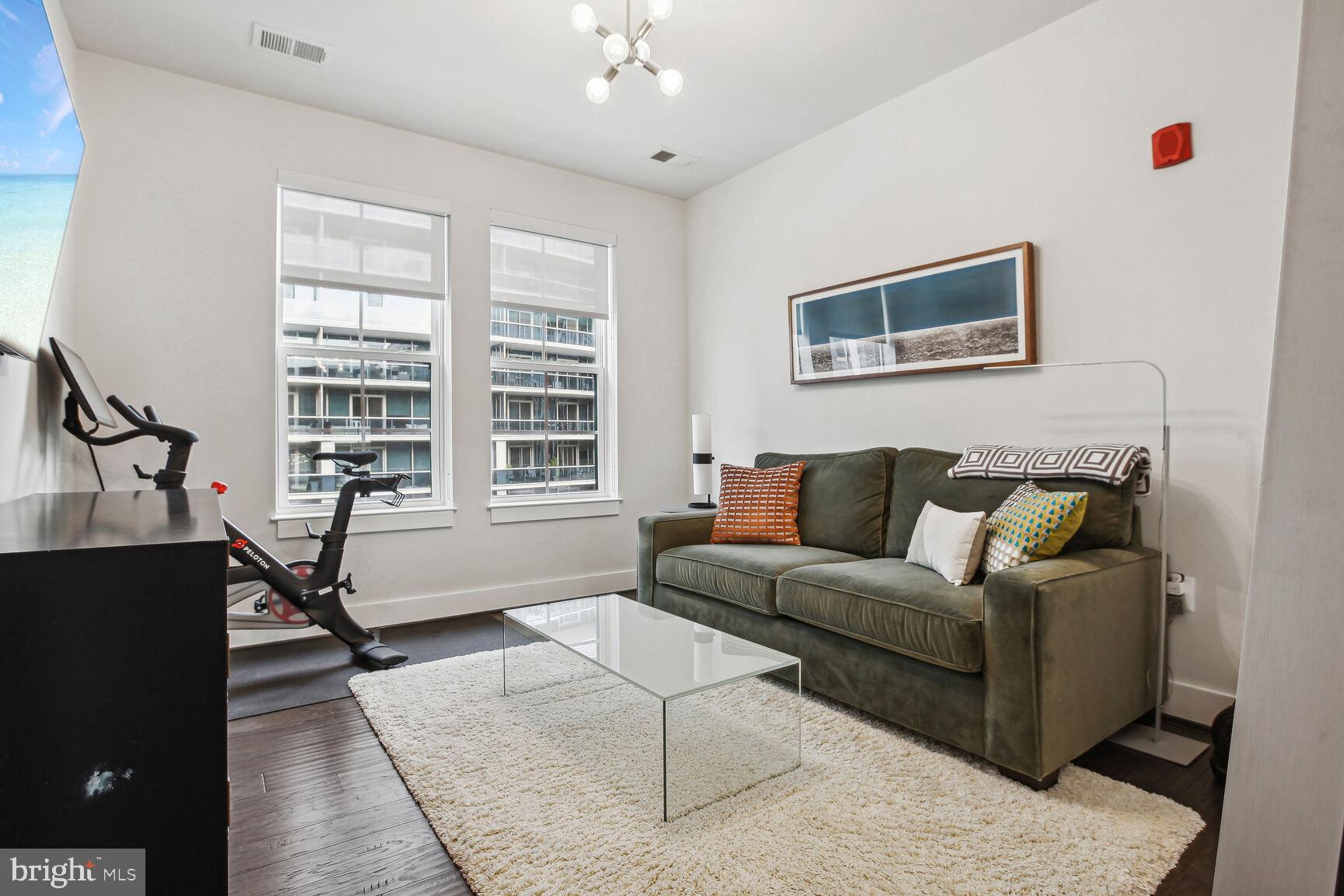 KEY AND NASH - Residential