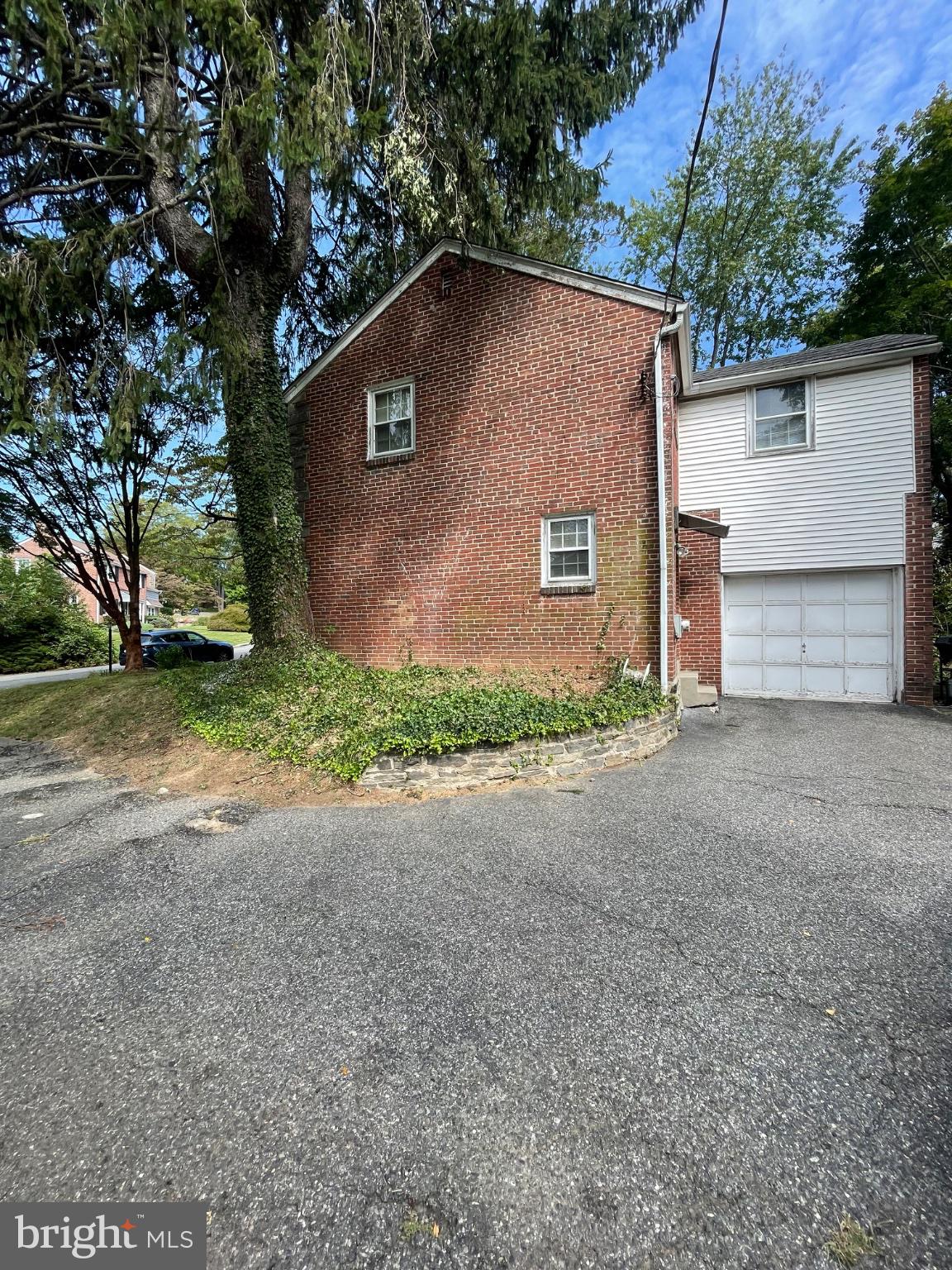 1003 AIKENS LANE