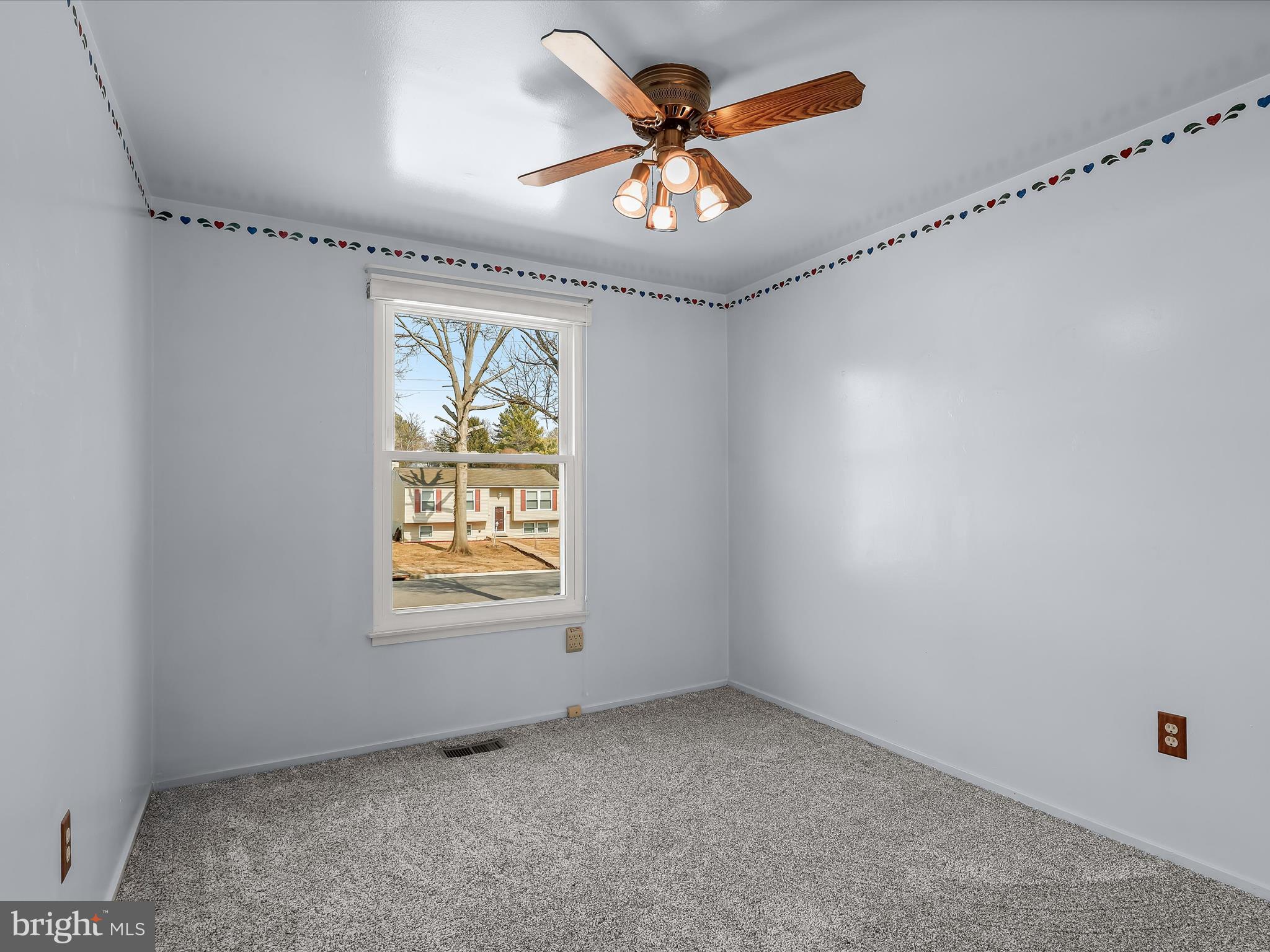 VILLAGE OF OWEN BROWN - Residential