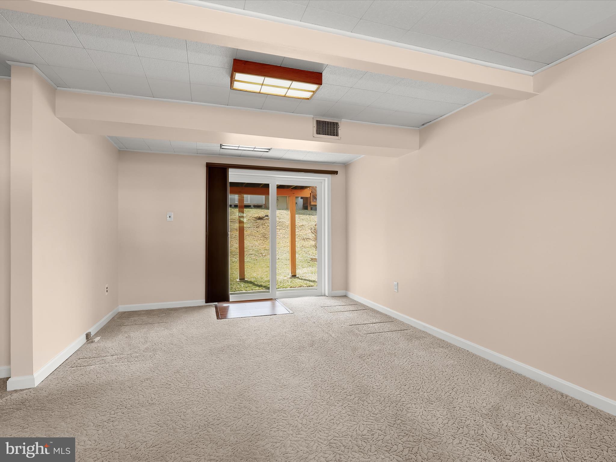 VILLAGE OF OWEN BROWN - Residential