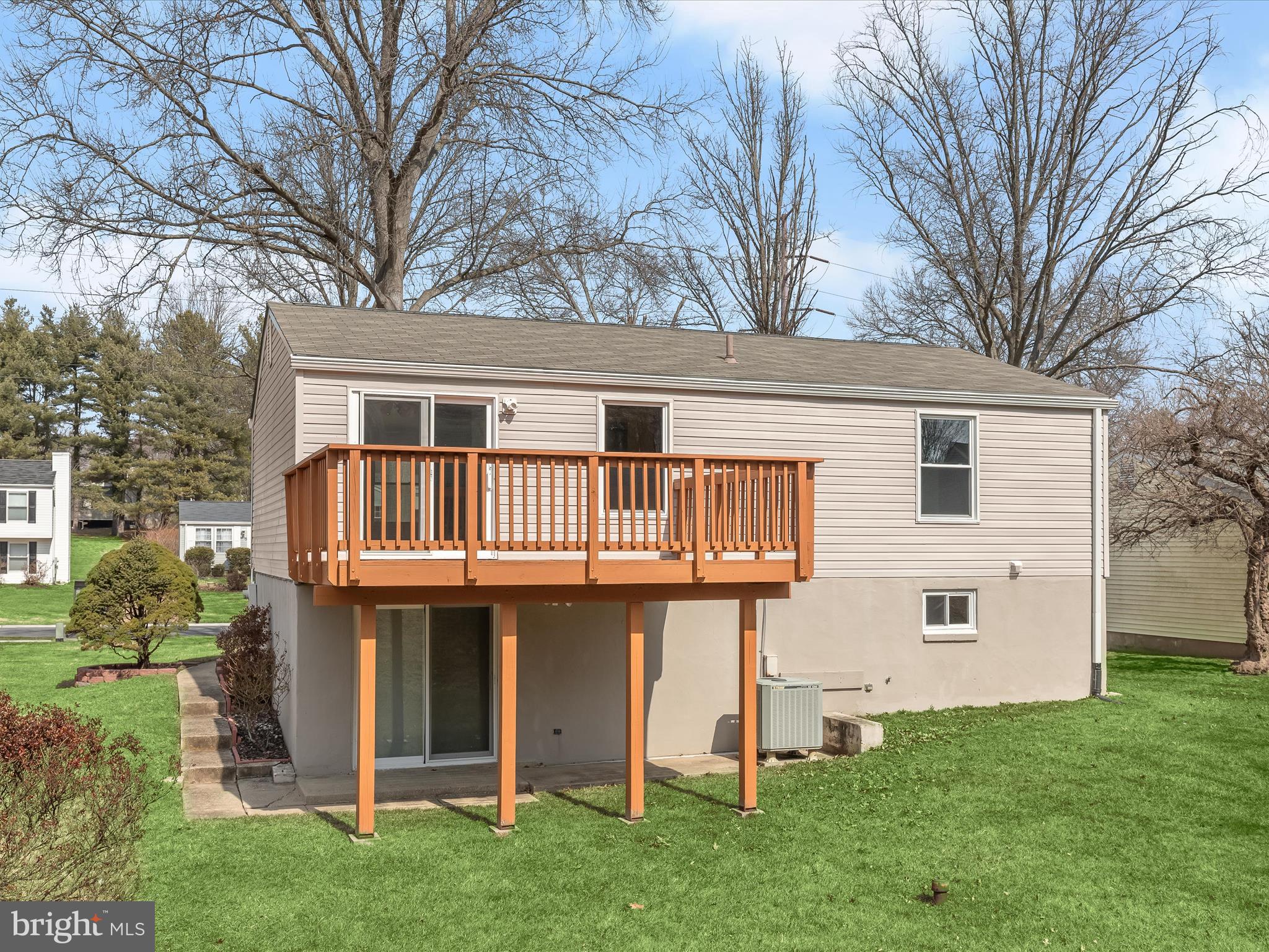 VILLAGE OF OWEN BROWN - Residential