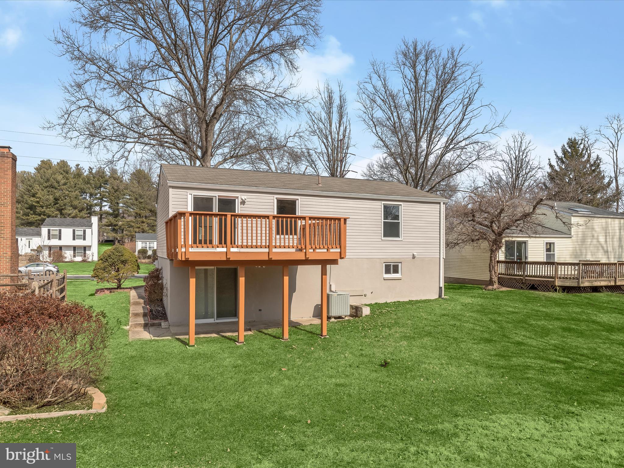 VILLAGE OF OWEN BROWN - Residential