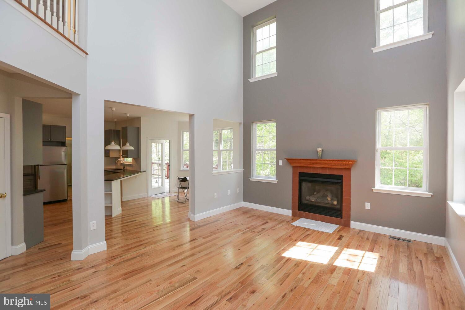 EAST FALLS - Residential Lease