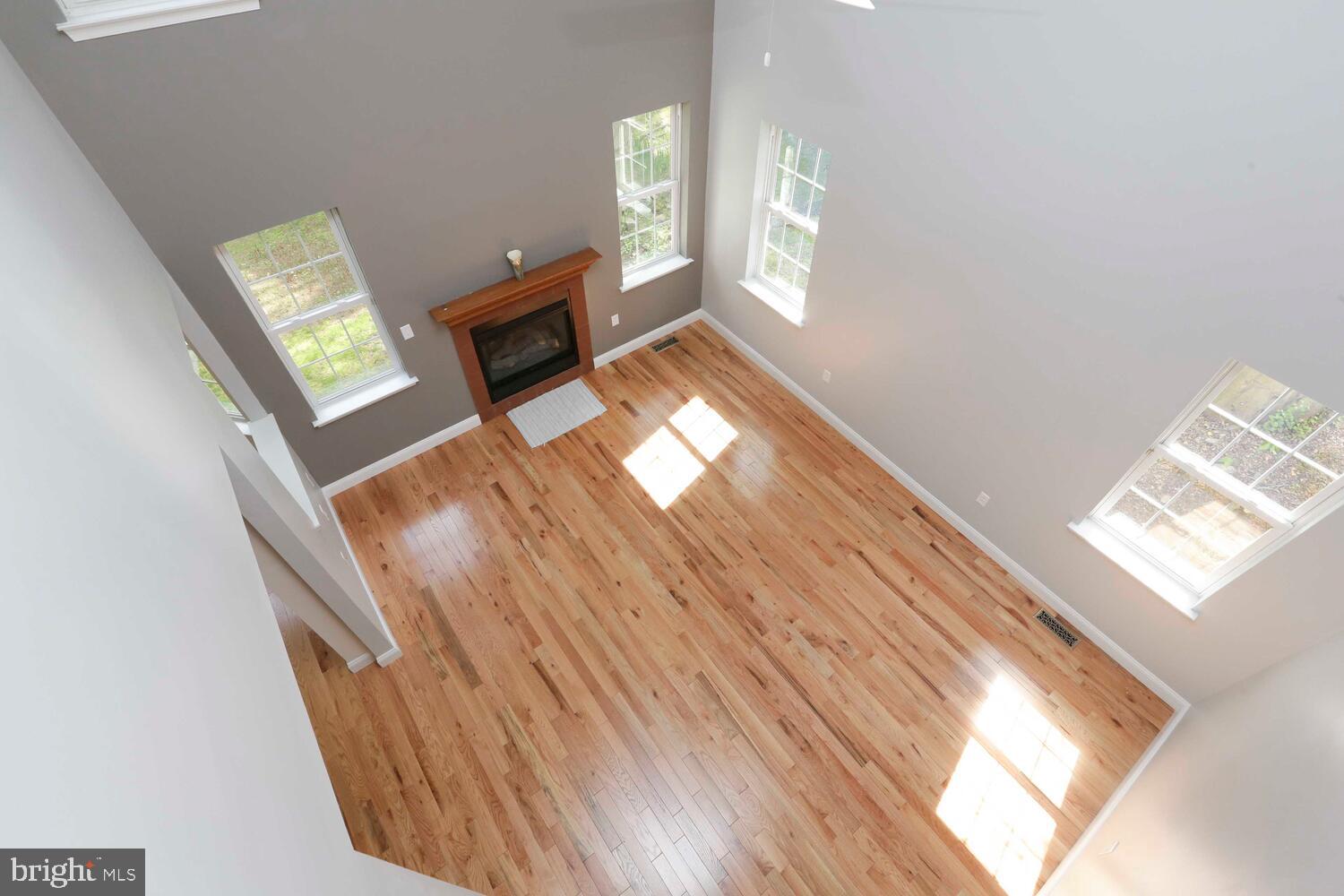 EAST FALLS - Residential Lease