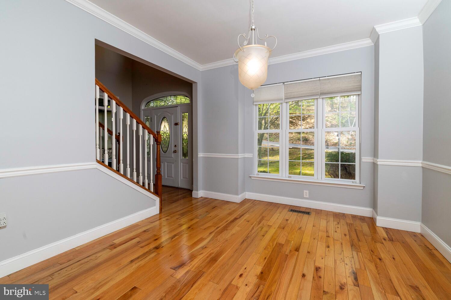 EAST FALLS - Residential Lease