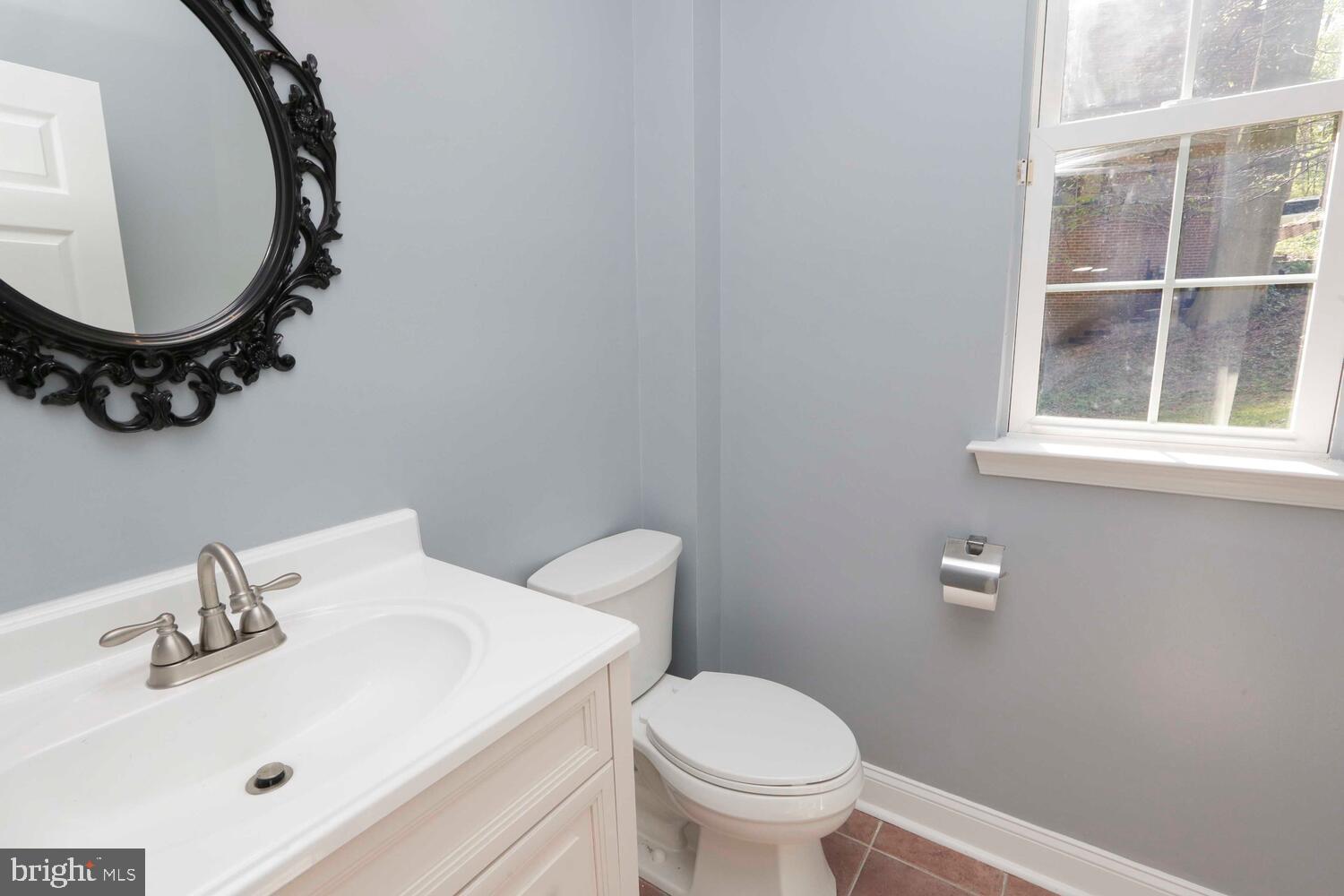 EAST FALLS - Residential Lease