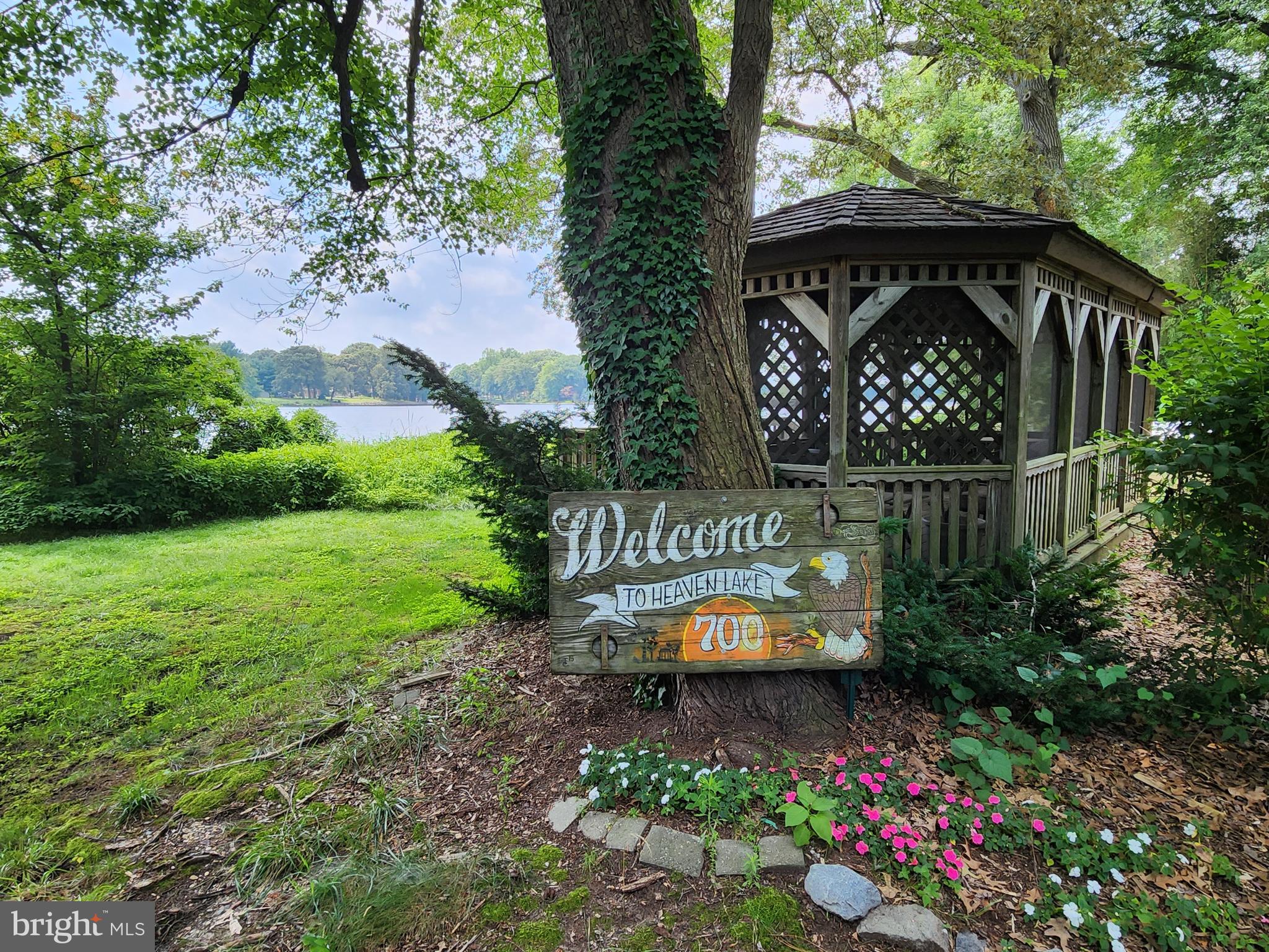 NORTH SHORES - Residential